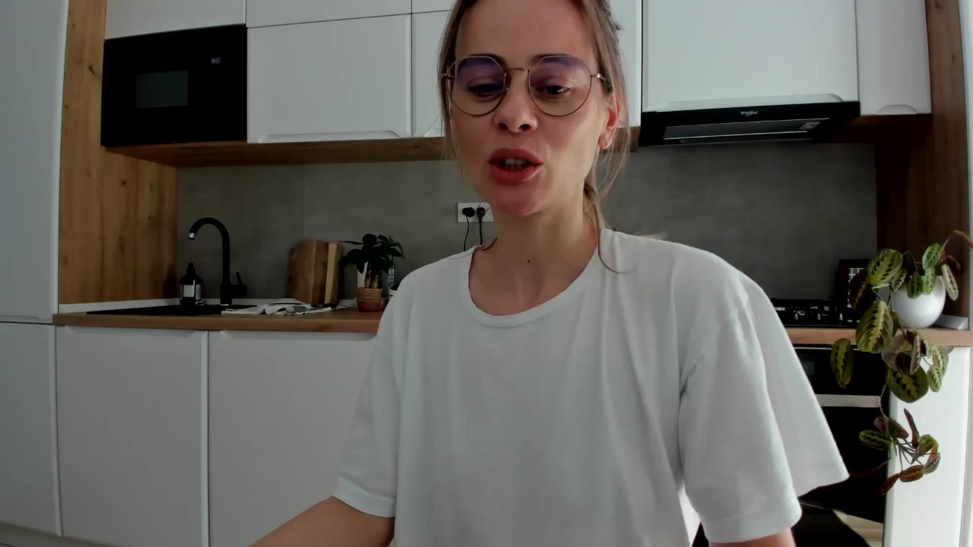 Gallery image thumbnail from DebbyPaige's myfreecams stream on, 02/25/2025, 14:17 image 1 of 20