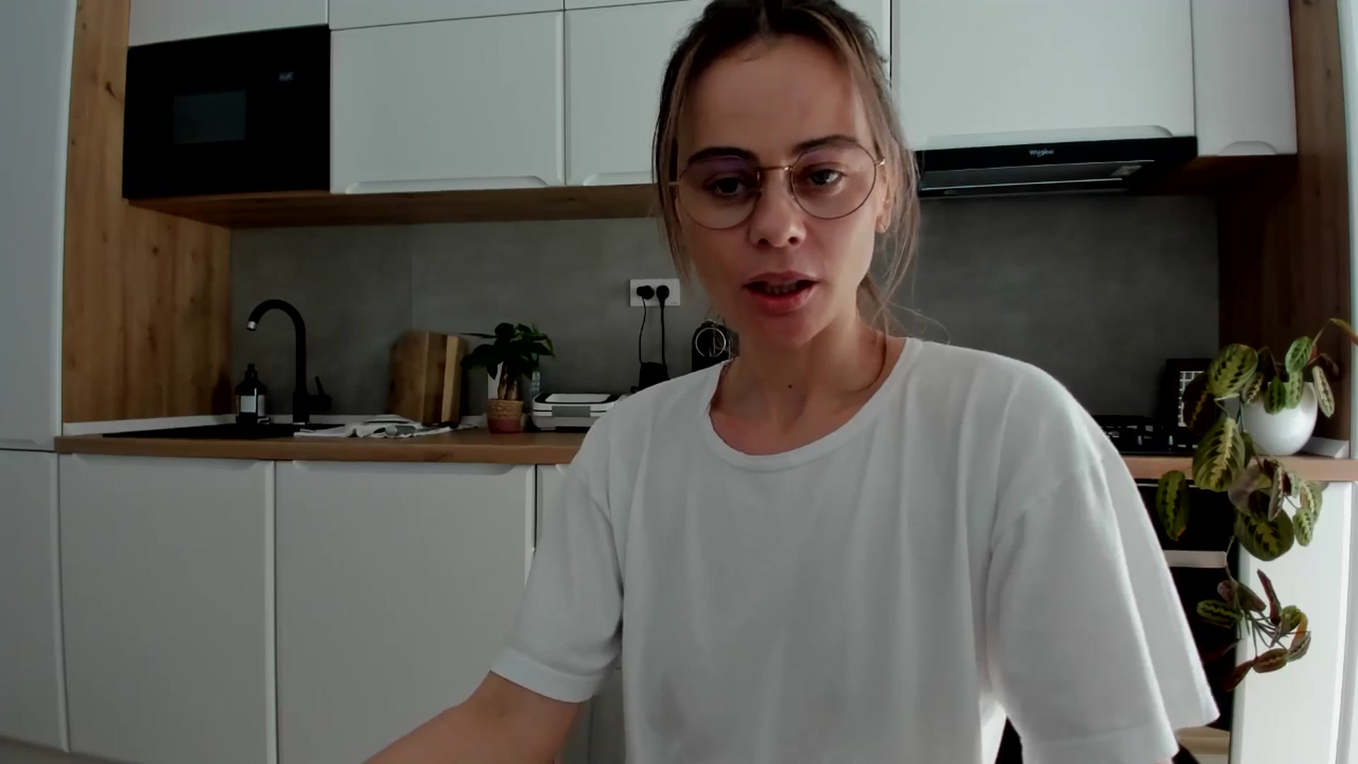 Gallery image thumbnail from DebbyPaige's myfreecams stream on, 02/25/2025, 14:17 image 2 of 20