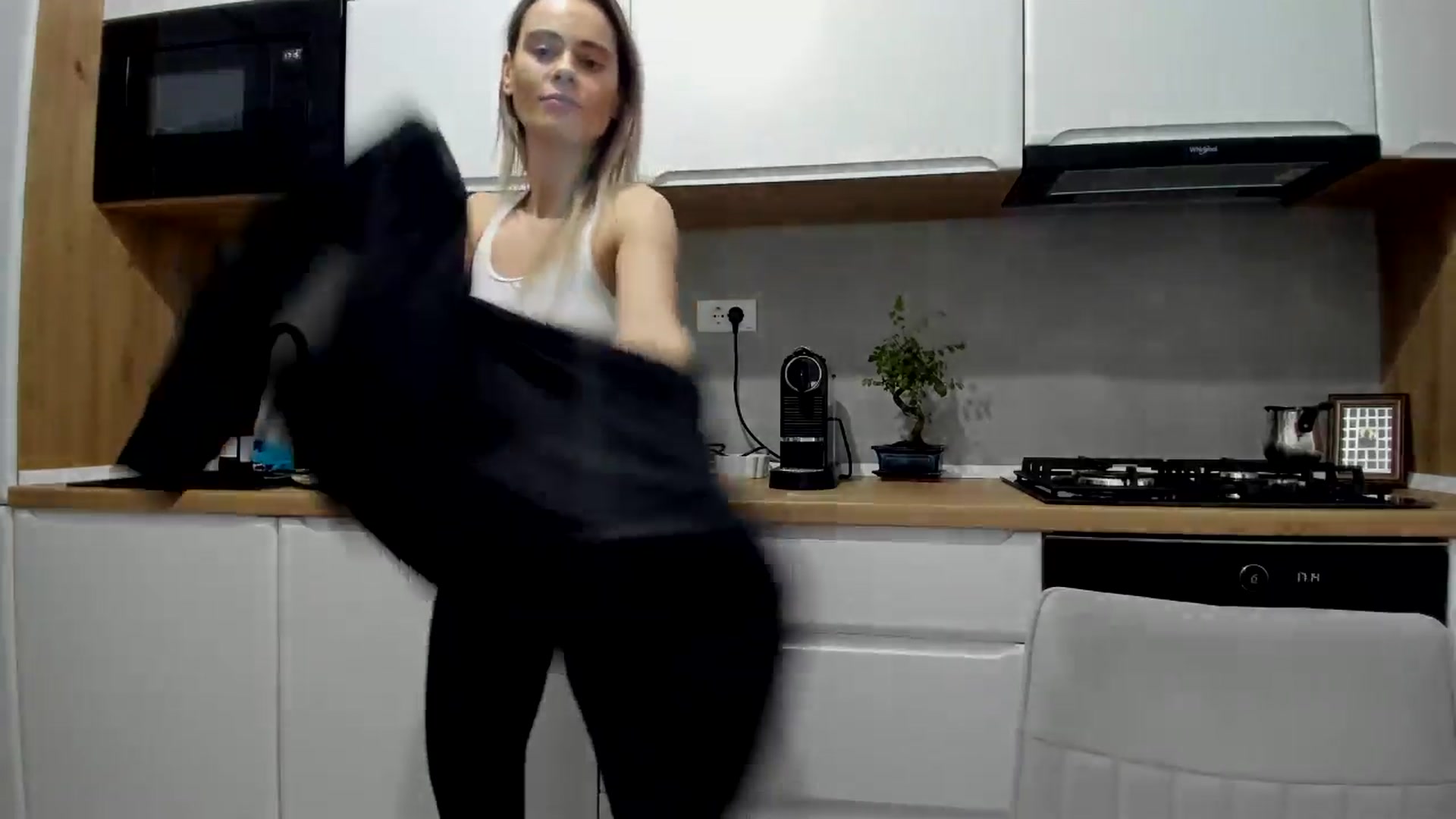 Gallery image thumbnail from DebbyPaige's myfreecams stream on, 02/28/2025, 15:19 image 18 of 20