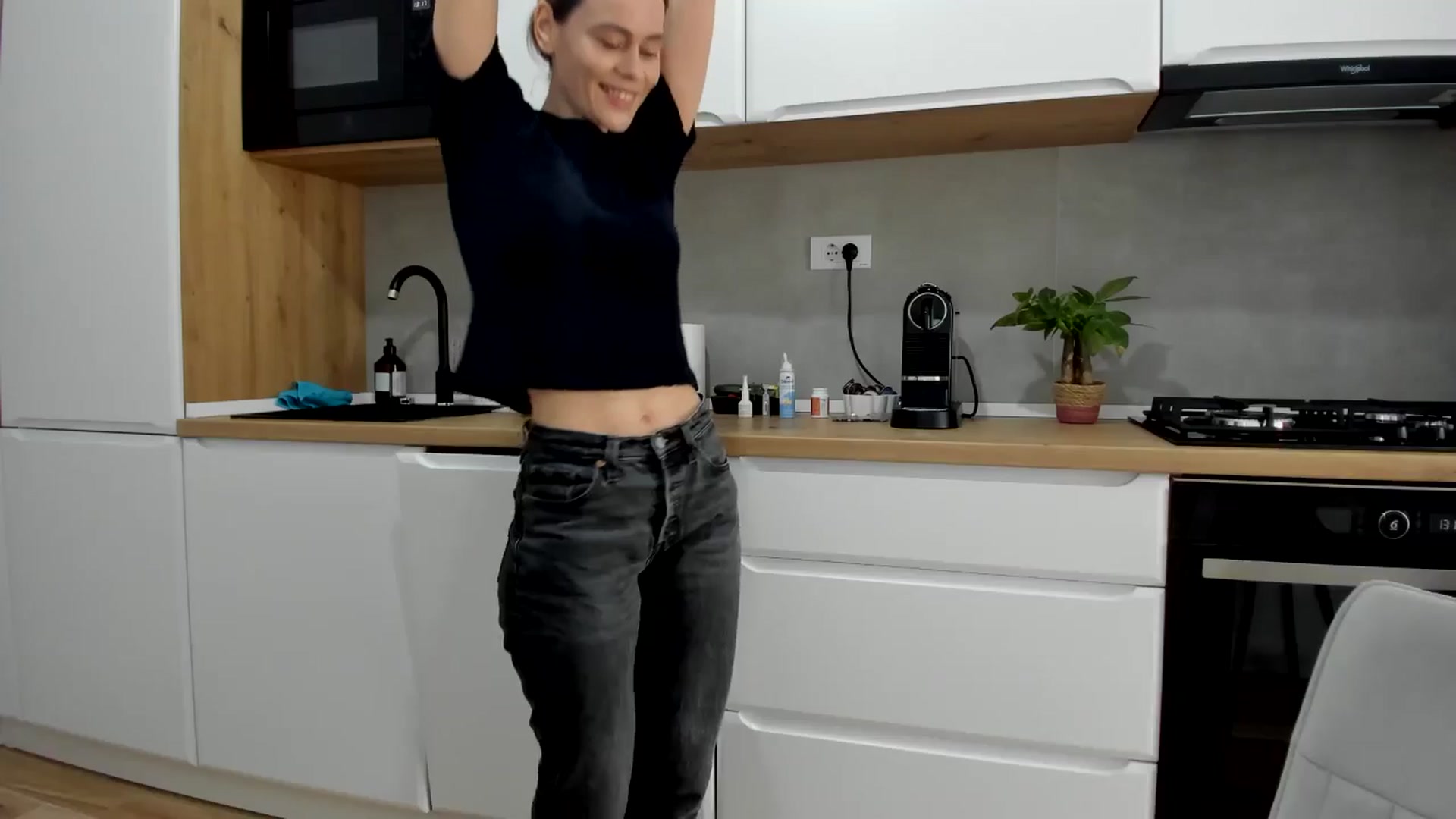Gallery image thumbnail from DebbyPaige's myfreecams stream on, 03/03/2025, 13:00 image 7 of 20