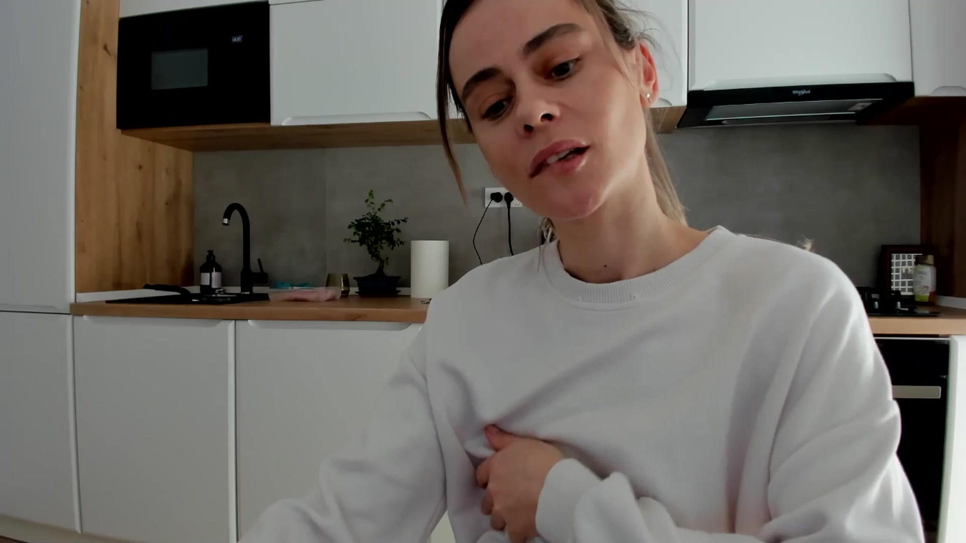 Gallery image thumbnail from DebbyPaige's myfreecams stream on, 03/04/2025, 11:35 image 19 of 20