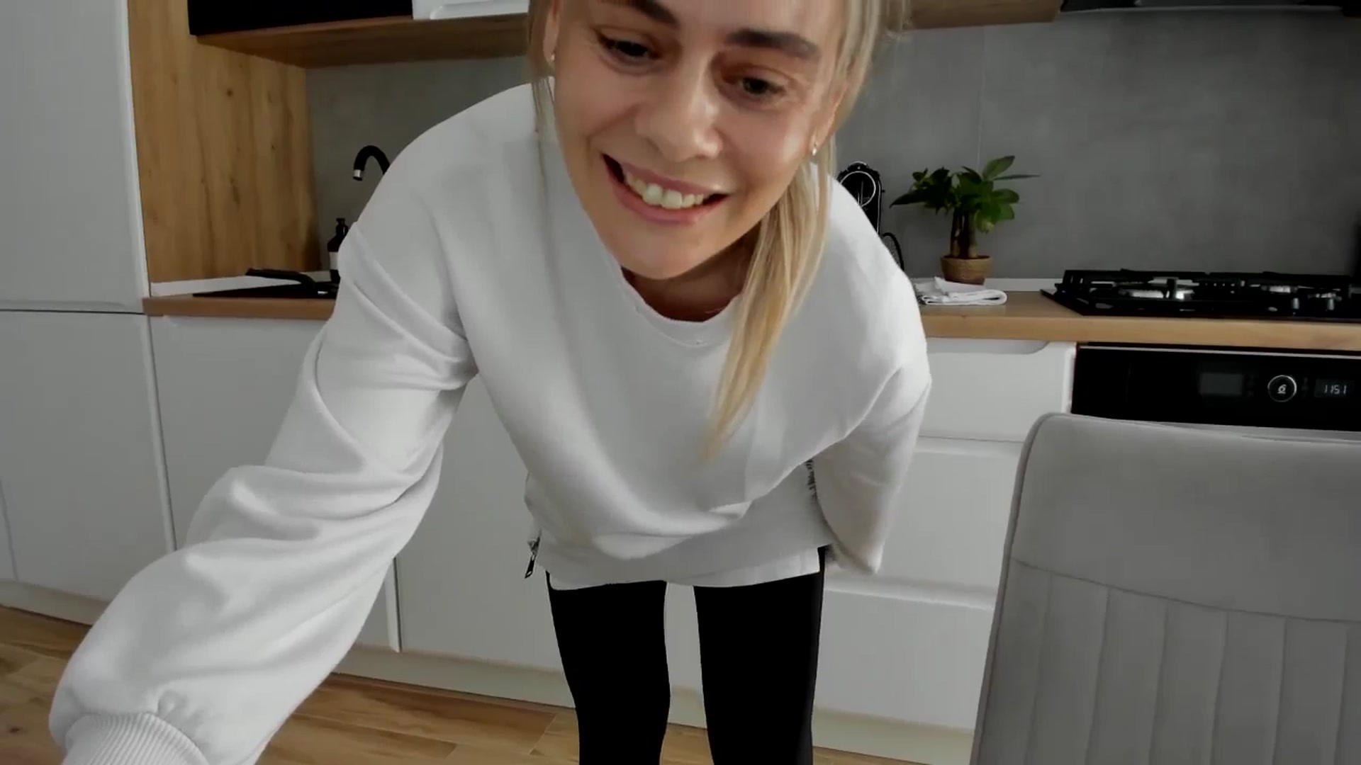 Gallery image thumbnail from DebbyPaige's myfreecams stream on, 03/04/2025, 11:35 image 5 of 20