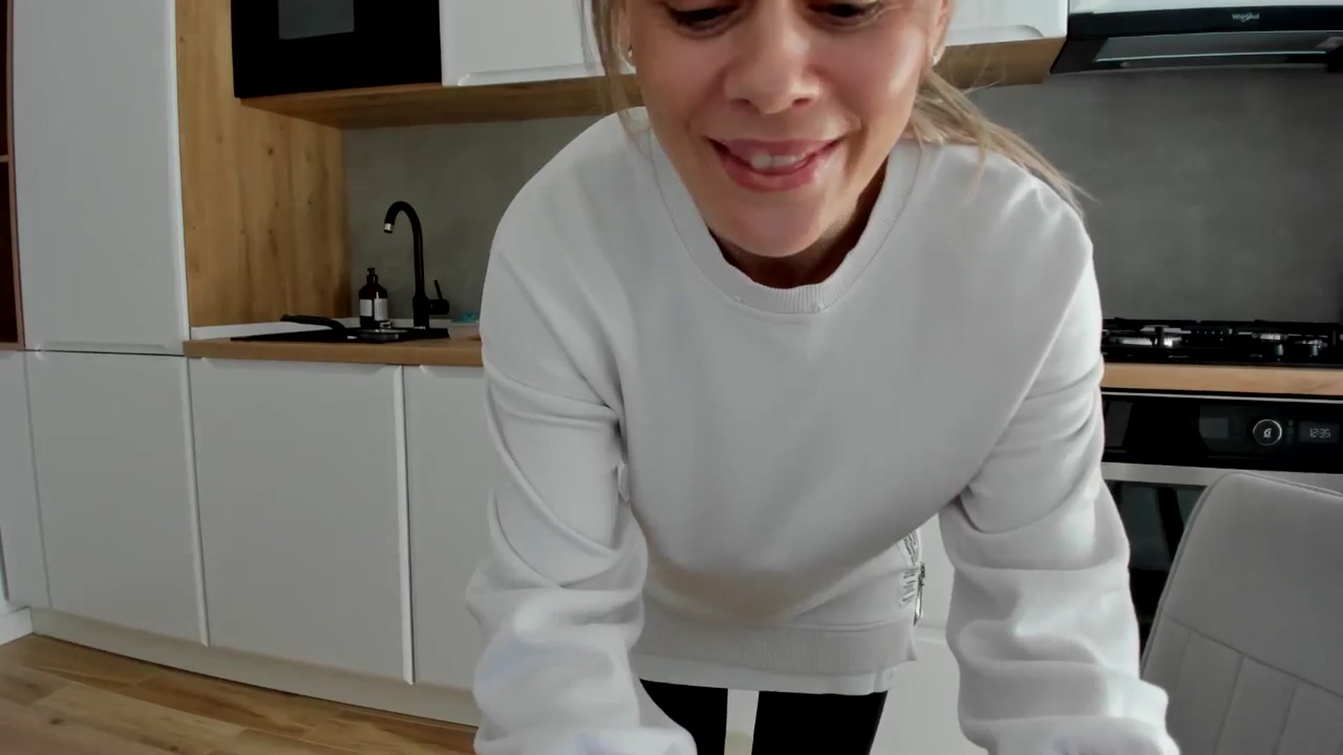 Gallery image thumbnail from DebbyPaige's myfreecams stream on, 03/04/2025, 11:35 image 12 of 20