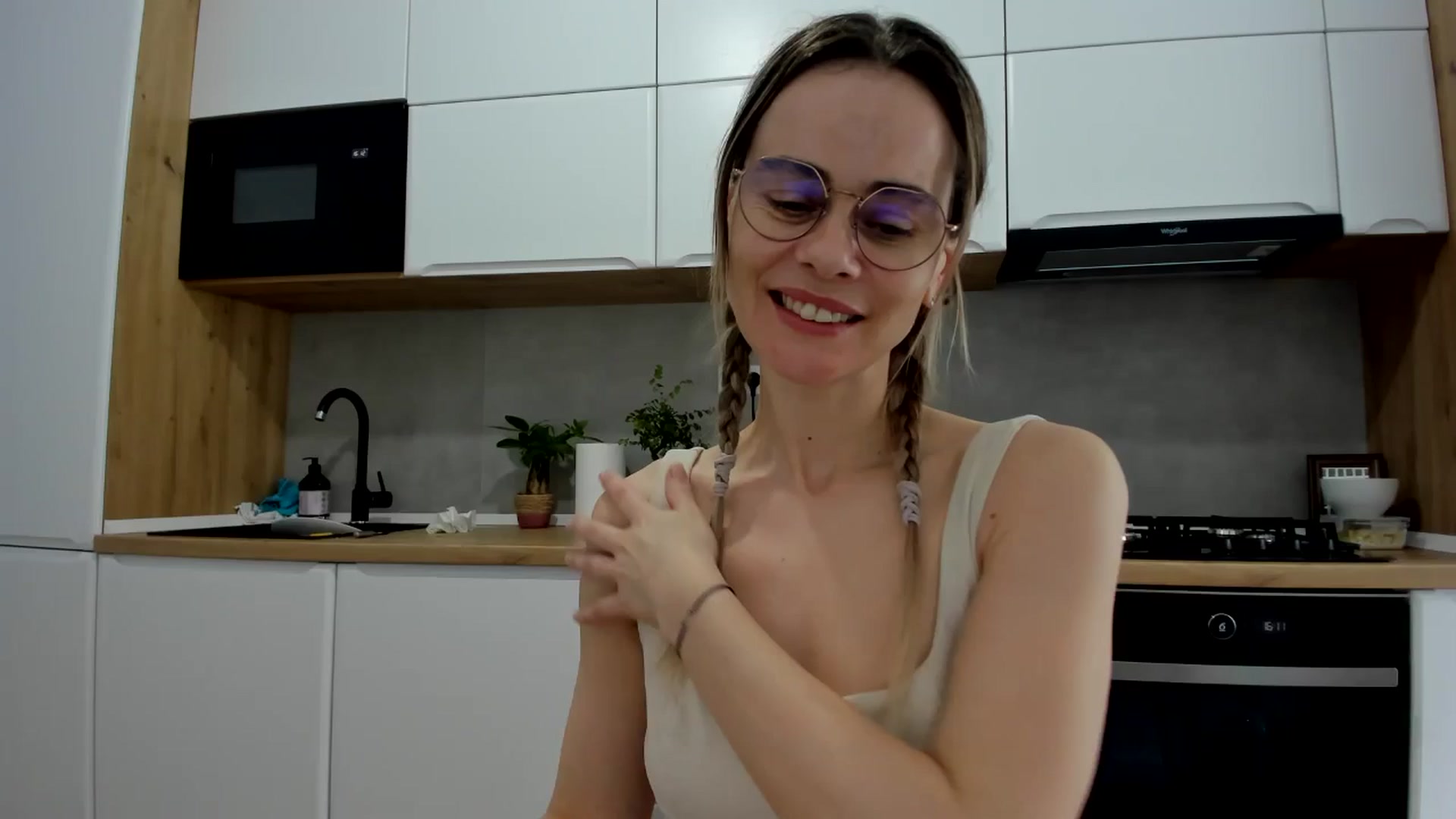 Gallery image thumbnail from DebbyPaige's myfreecams stream on, 03/06/2025, 16:15 image 1 of 20