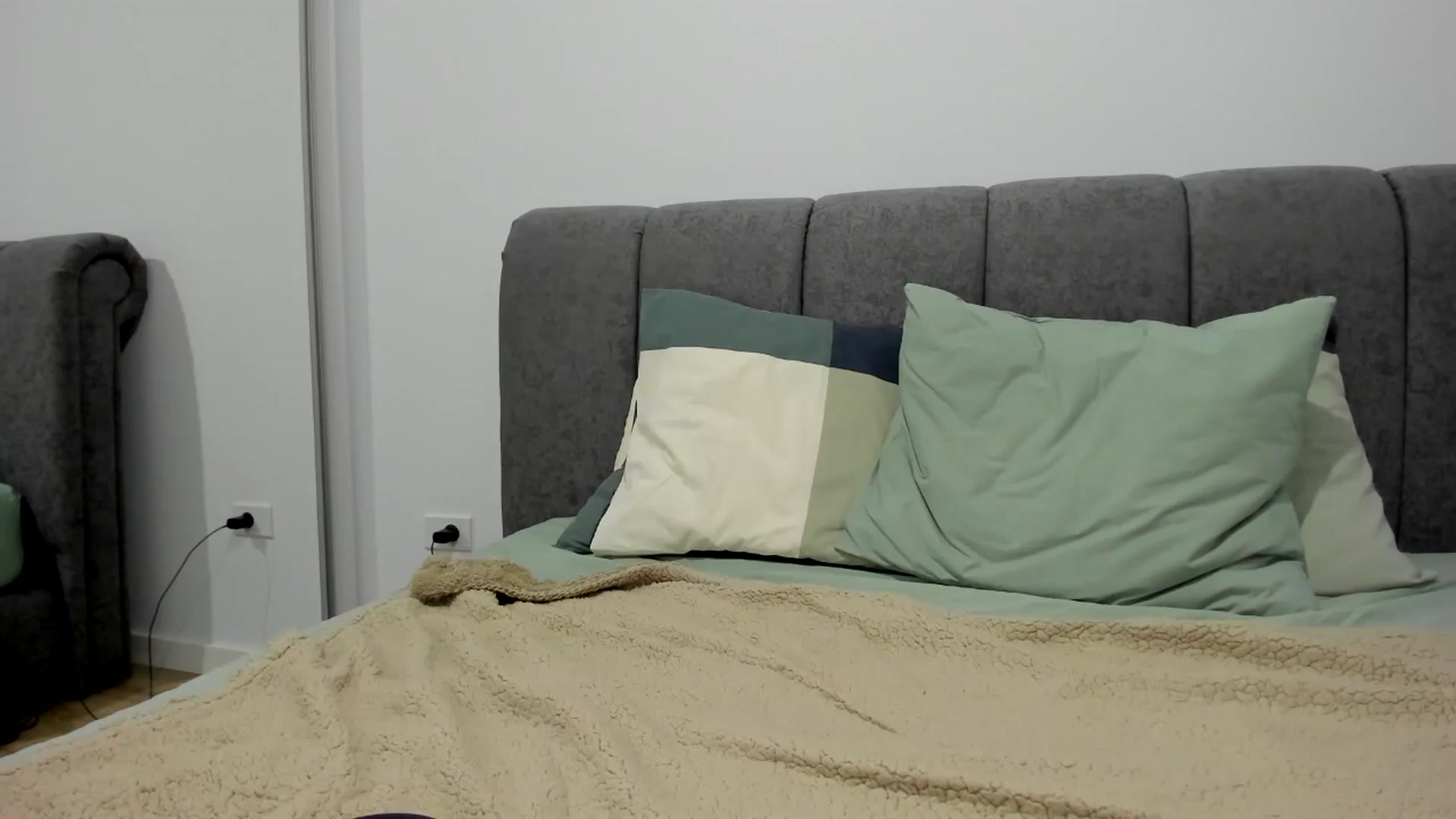 Gallery image thumbnail from DebbyPaige's myfreecams stream on, 03/07/2025, 21:26 image 6 of 20