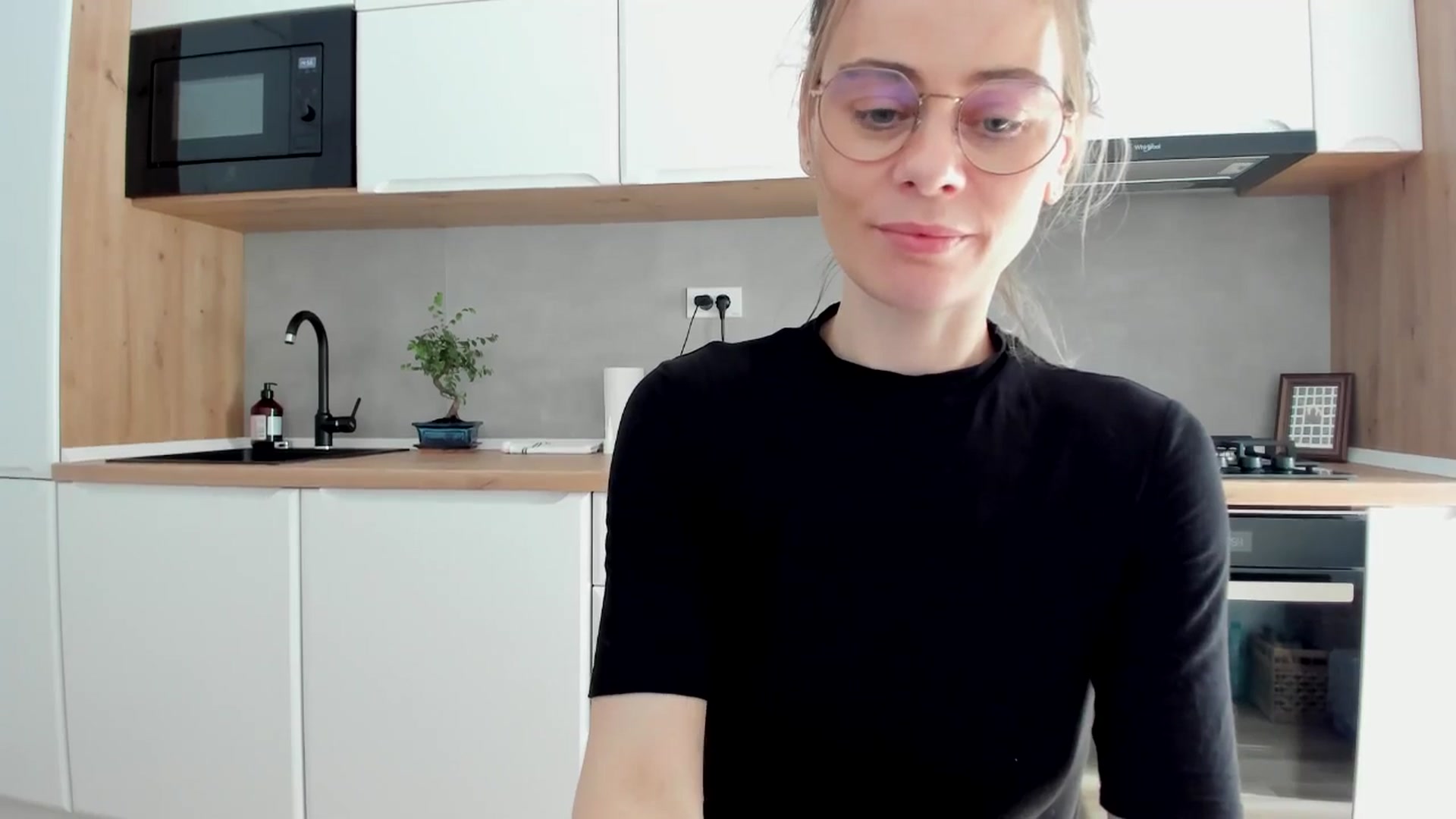 Gallery image thumbnail from DebbyPaige's myfreecams stream on, 03/11/2025, 13:52 image 16 of 20
