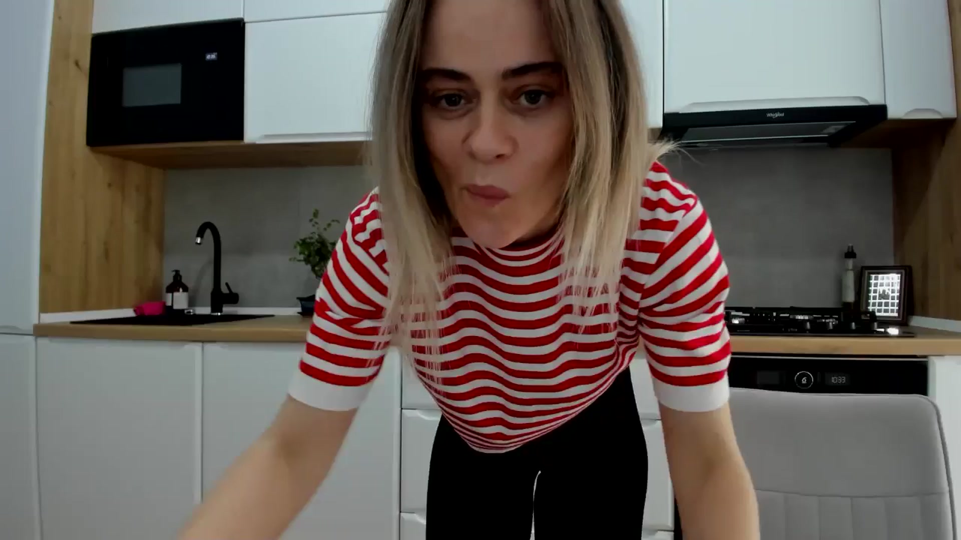 Gallery image thumbnail from DebbyPaige's myfreecams stream on, 03/12/2025, 11:40 image 4 of 20