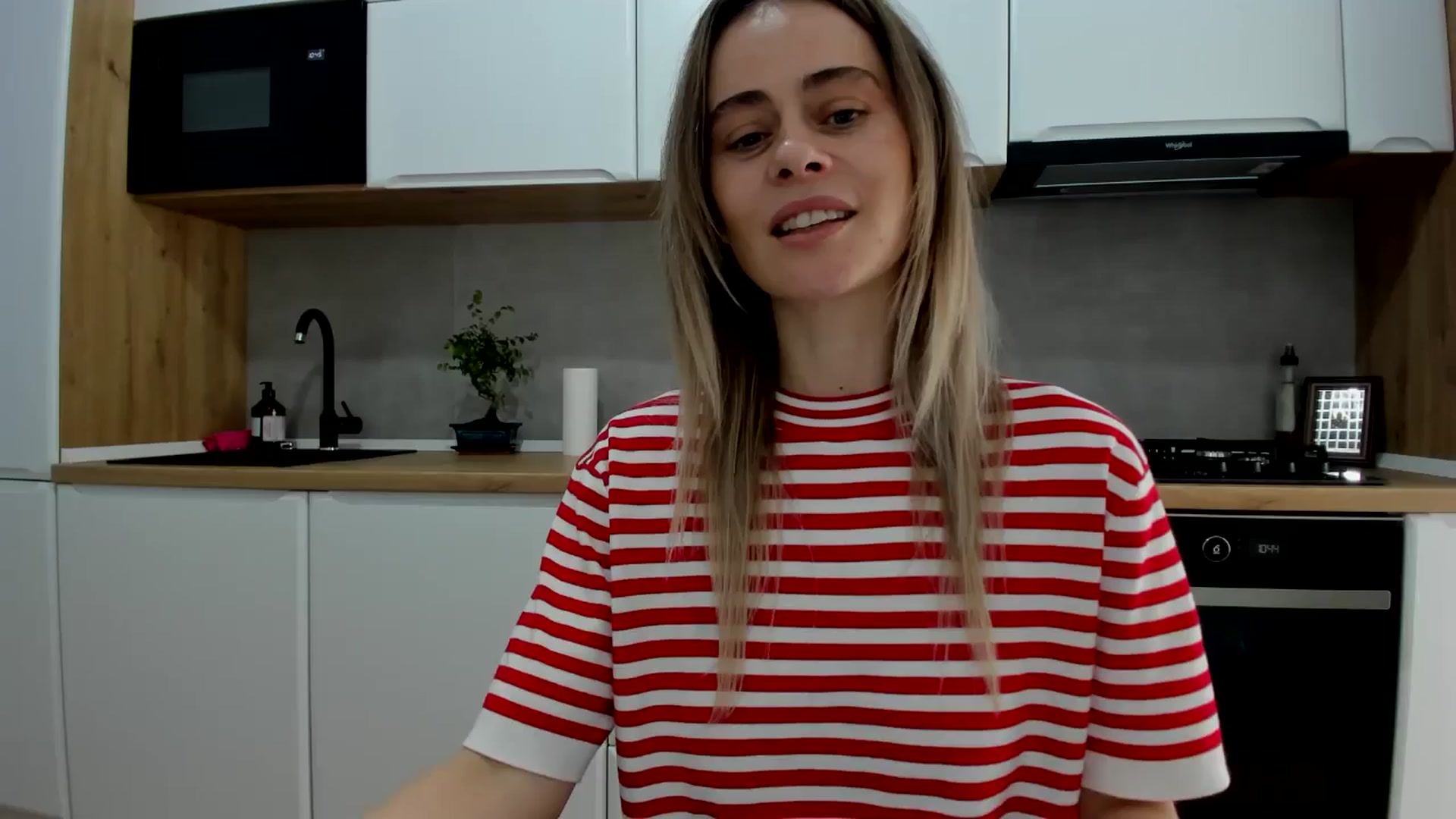 Gallery image thumbnail from DebbyPaige's myfreecams stream on, 03/12/2025, 11:40 image 5 of 20