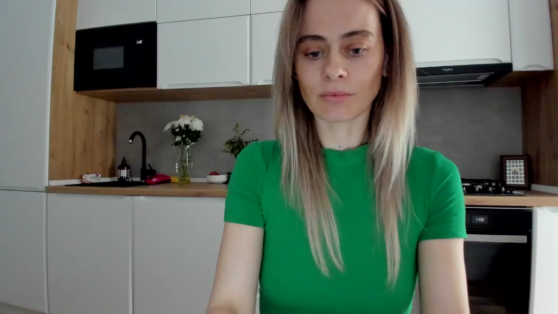 Gallery image thumbnail from DebbyPaige's myfreecams stream on, 03/17/2025, 10:23 image 9 of 20