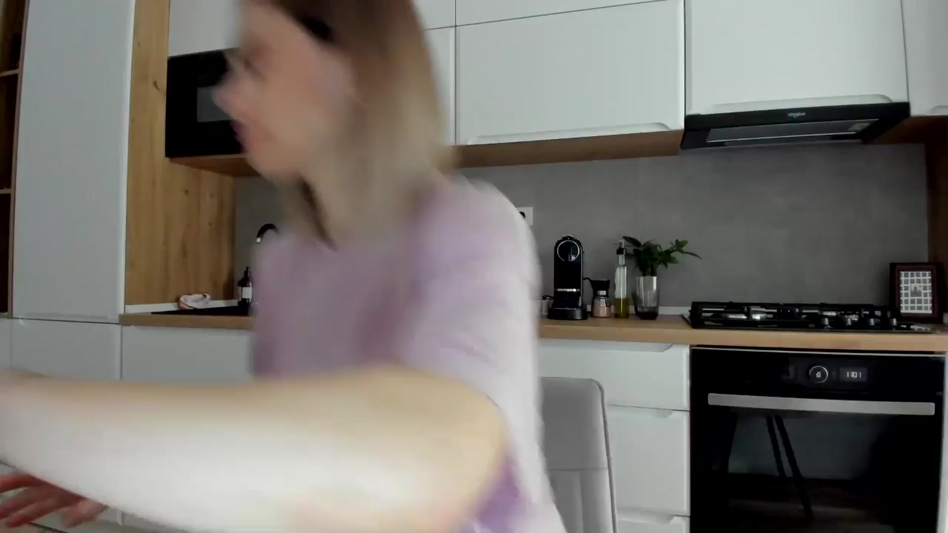 Gallery image thumbnail from DebbyPaige's myfreecams stream on, 03/17/2025, 10:23 image 1 of 20