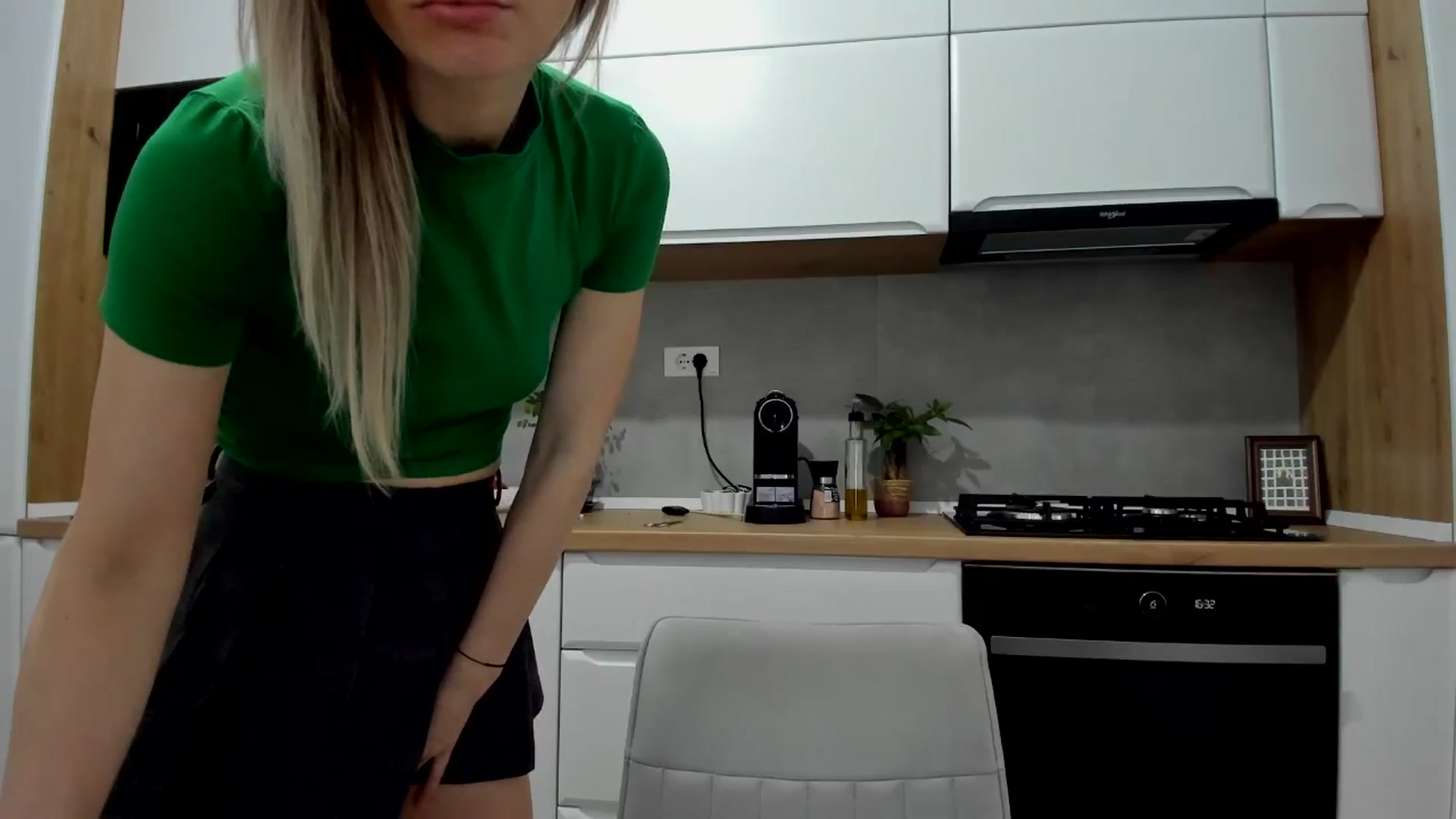 Gallery image thumbnail from DebbyPaige's myfreecams stream on, 03/17/2025, 14:37 image 17 of 20