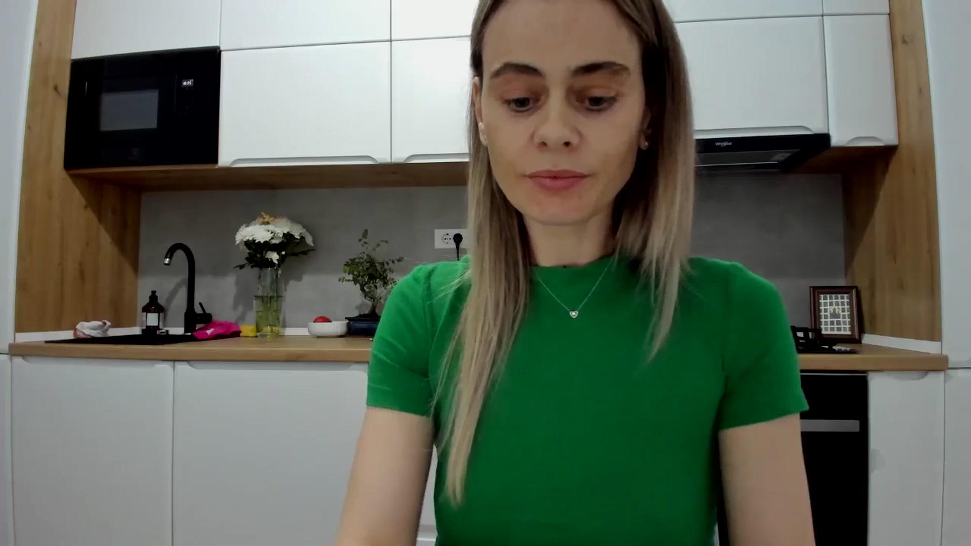 Gallery image thumbnail from DebbyPaige's myfreecams stream on, 03/17/2025, 14:37 image 20 of 20