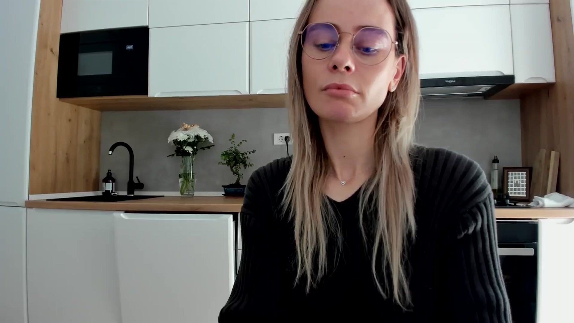 Gallery image thumbnail from DebbyPaige's myfreecams stream on, 03/18/2025, 11:36 image 18 of 20