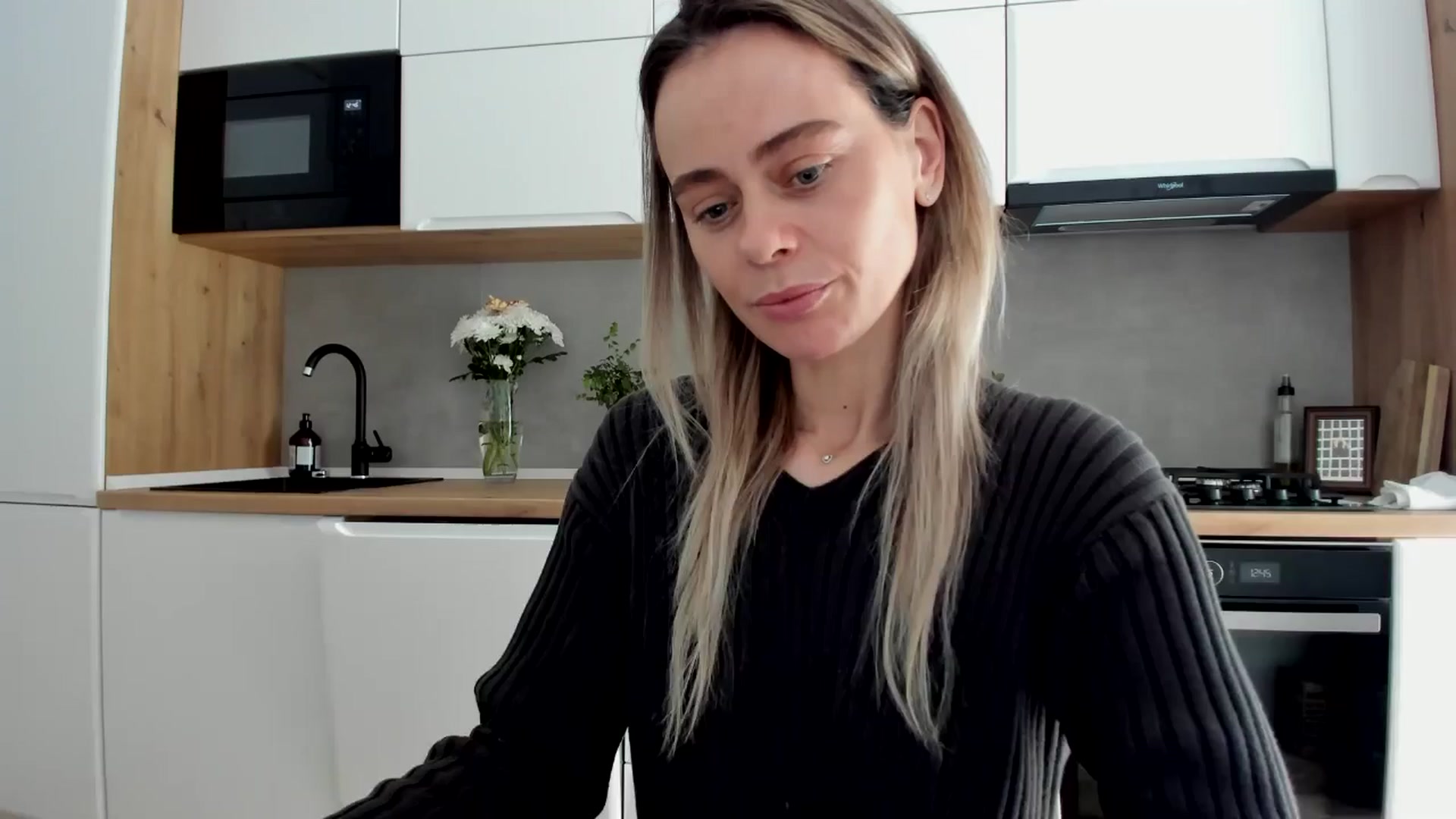 Gallery image thumbnail from DebbyPaige's myfreecams stream on, 03/18/2025, 11:36 image 10 of 20
