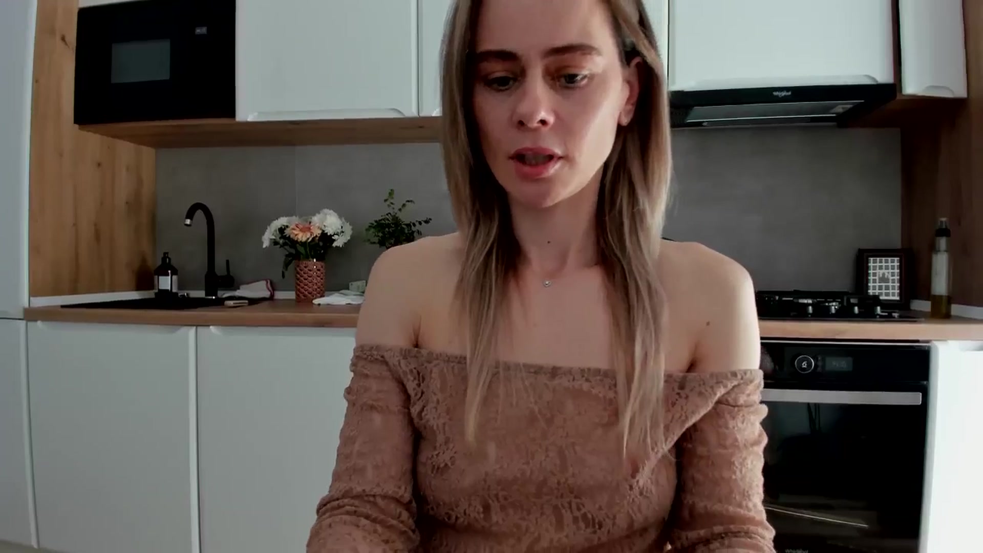 Gallery image thumbnail from DebbyPaige's myfreecams stream on, 03/20/2025, 12:48 image 11 of 20