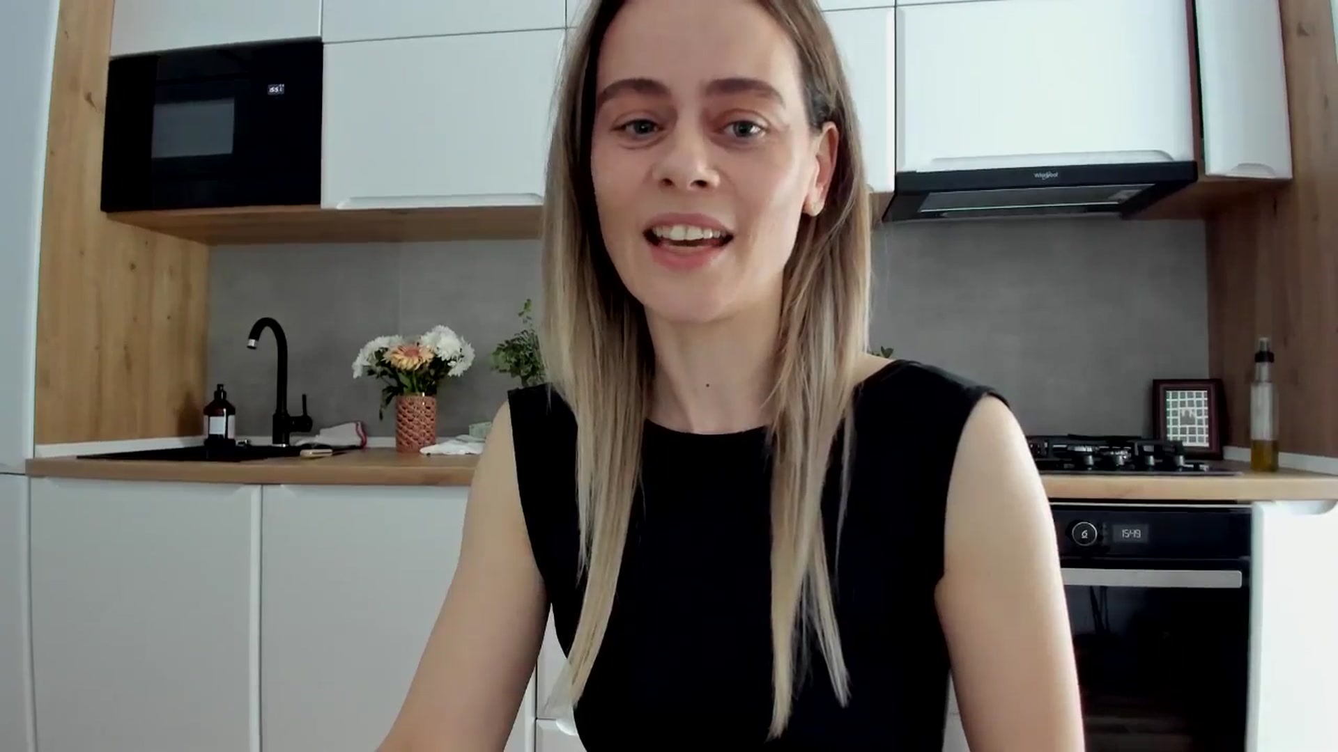 Gallery image thumbnail from DebbyPaige's myfreecams stream on, 03/20/2025, 14:12 image 14 of 20
