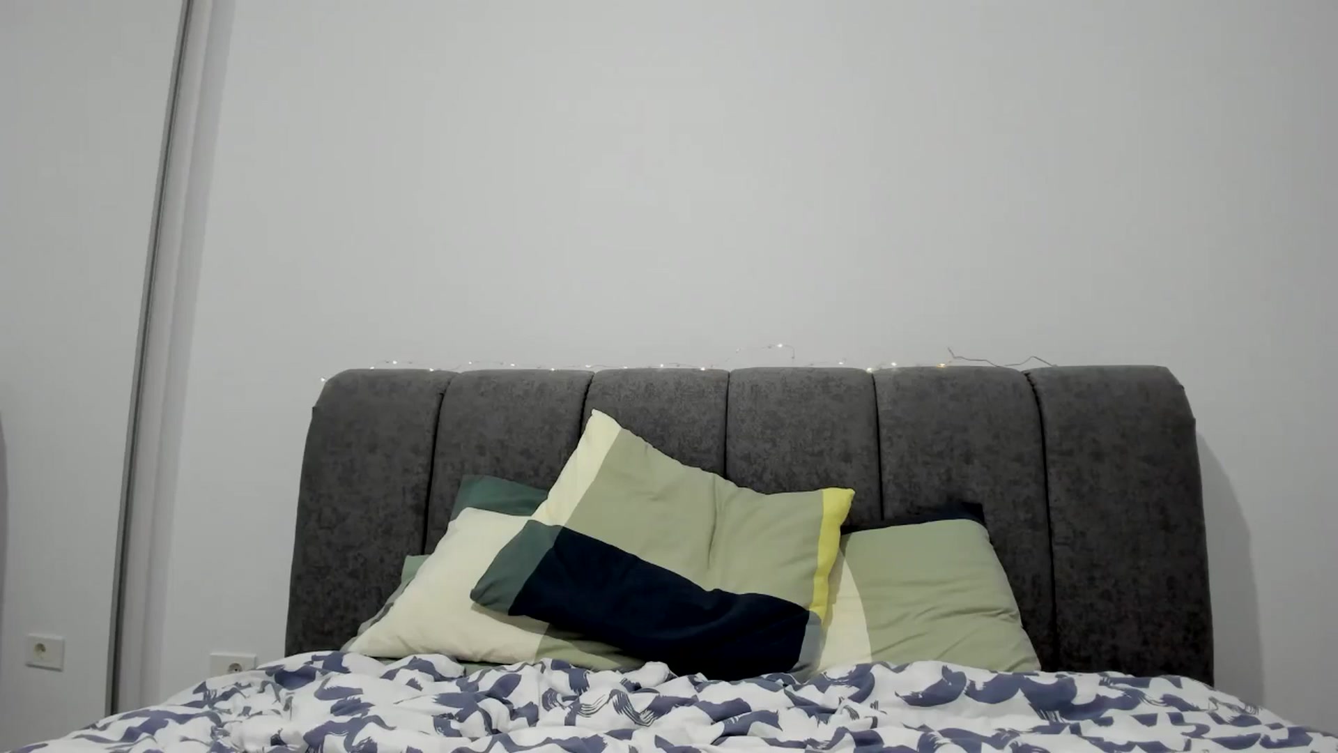 Gallery image thumbnail from DebbyPaige's myfreecams stream on, 03/22/2025, 16:08 image 16 of 20