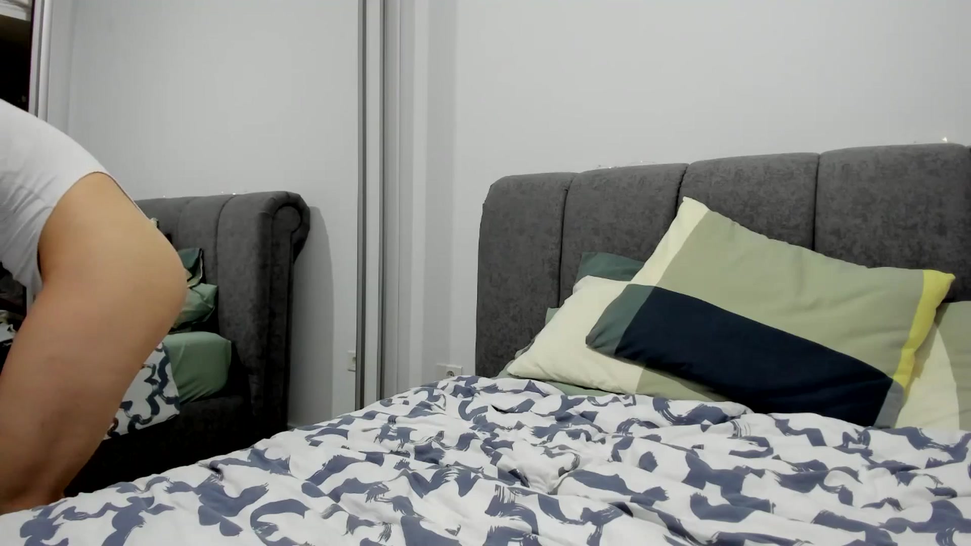 Gallery image thumbnail from DebbyPaige's myfreecams stream on, 03/22/2025, 19:16 image 15 of 20