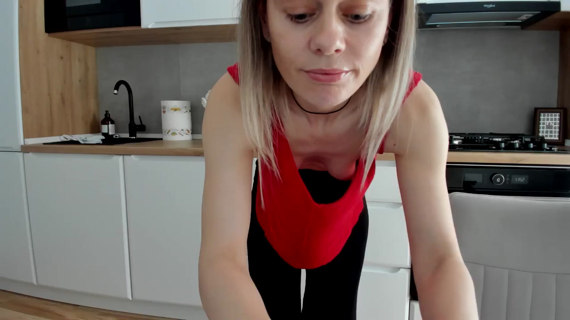 Gallery image thumbnail from DebbyPaige's myfreecams stream on, 03/23/2025, 10:08 image 16 of 20