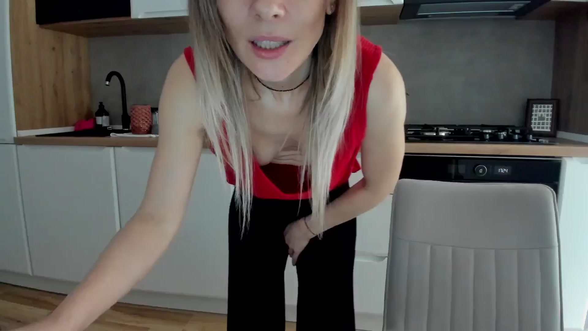 Gallery image thumbnail from DebbyPaige's myfreecams stream on, 03/23/2025, 15:36 image 13 of 20