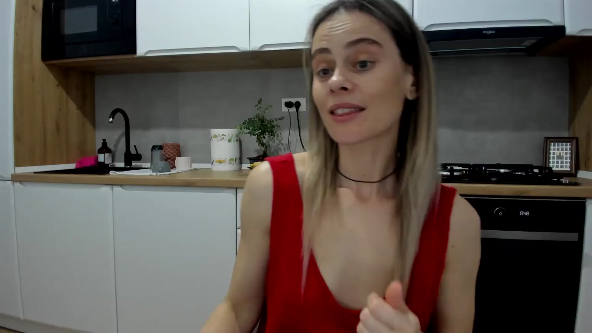Gallery image thumbnail from DebbyPaige's myfreecams stream on, 03/23/2025, 16:56 image 15 of 20
