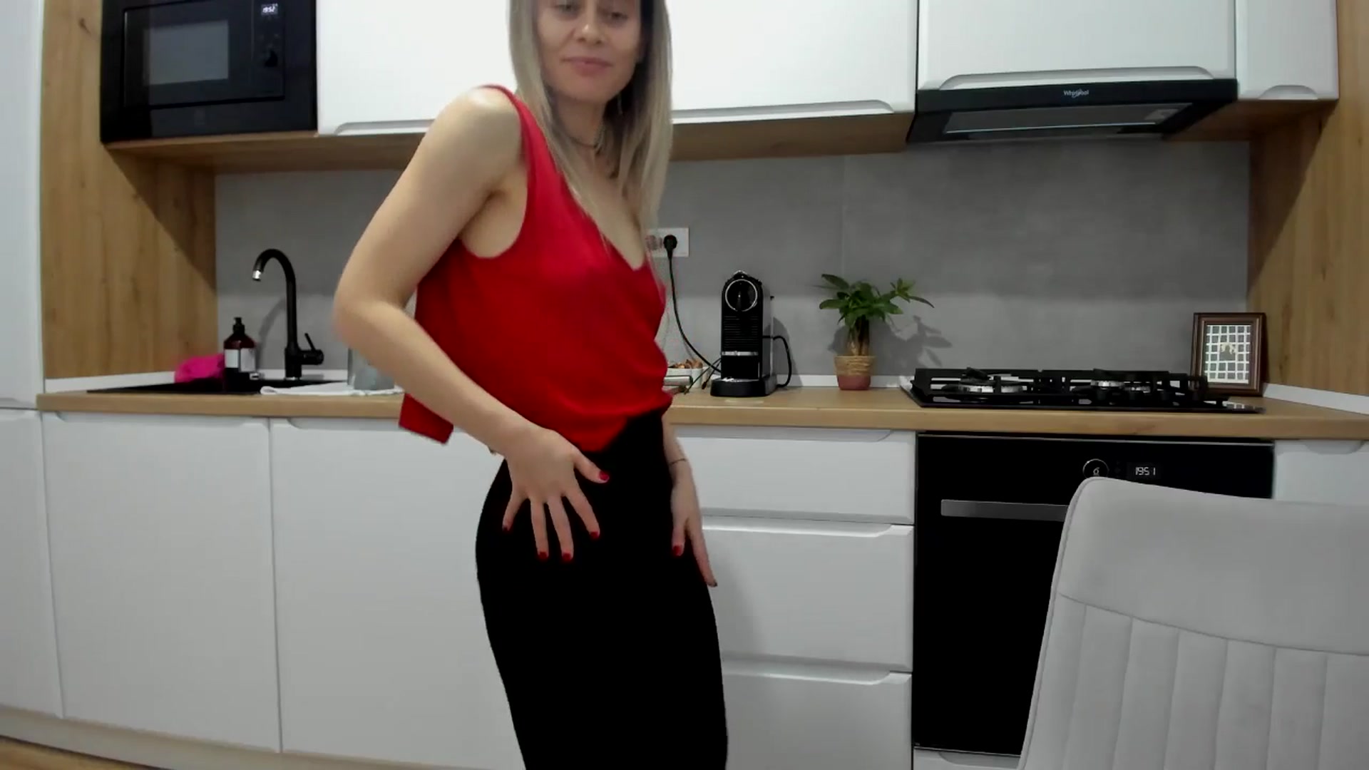 Gallery image thumbnail from DebbyPaige's myfreecams stream on, 03/23/2025, 18:01 image 16 of 20