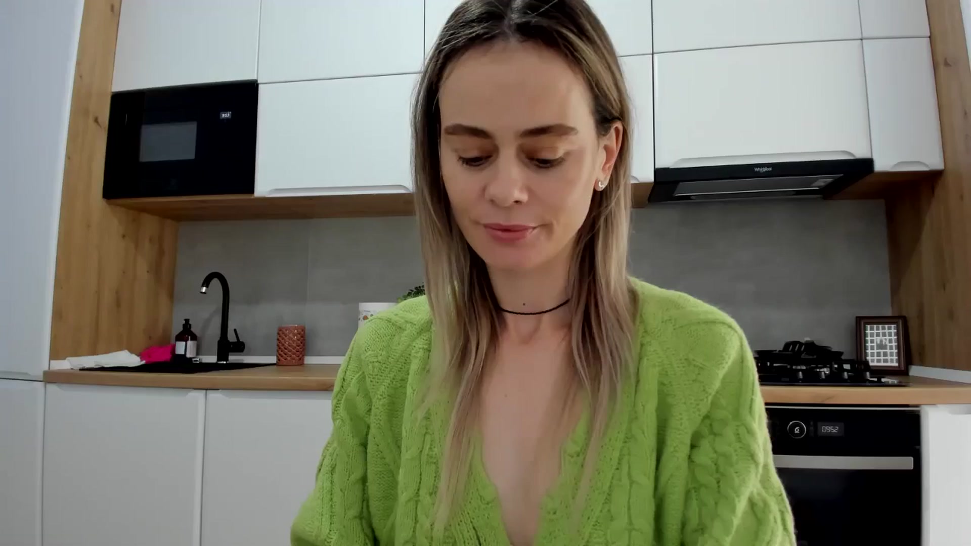 Gallery image thumbnail from DebbyPaige's myfreecams stream on, 03/24/2025, 08:05 image 13 of 20