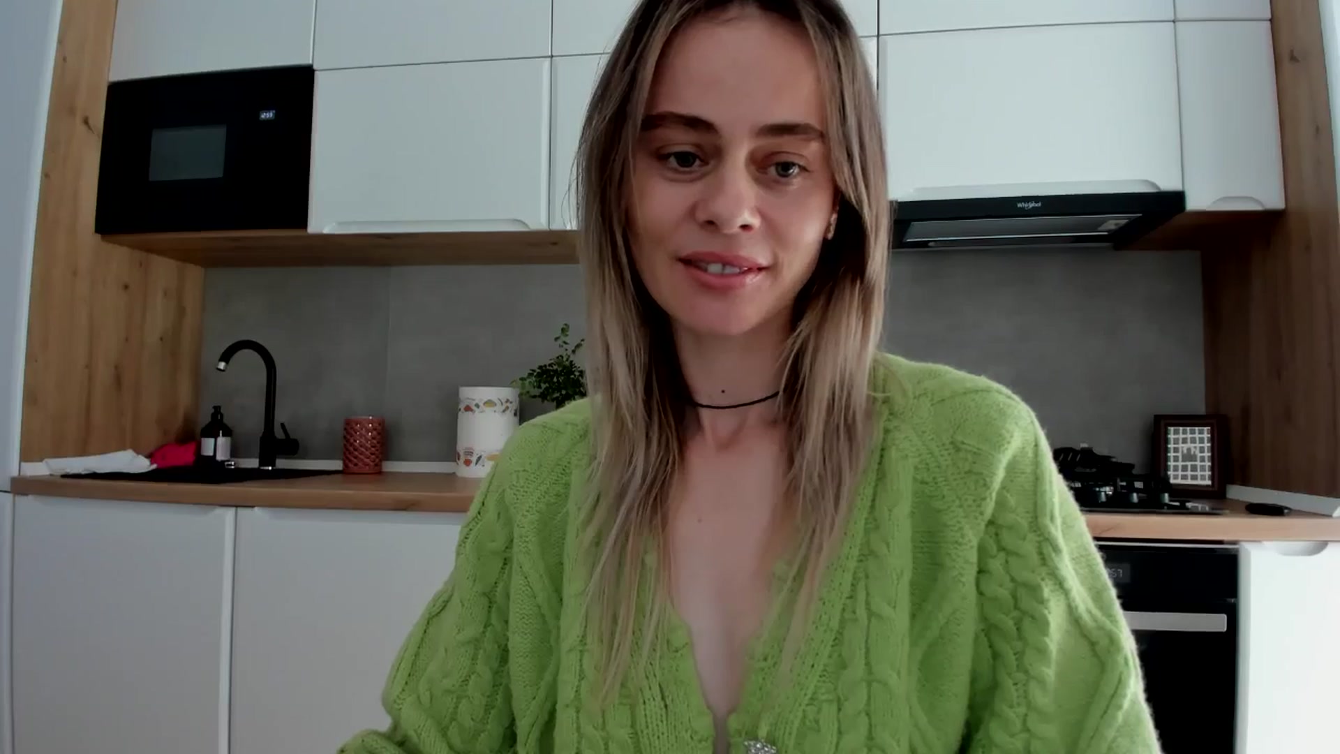 Gallery image thumbnail from DebbyPaige's myfreecams stream on, 03/24/2025, 11:31 image 7 of 20