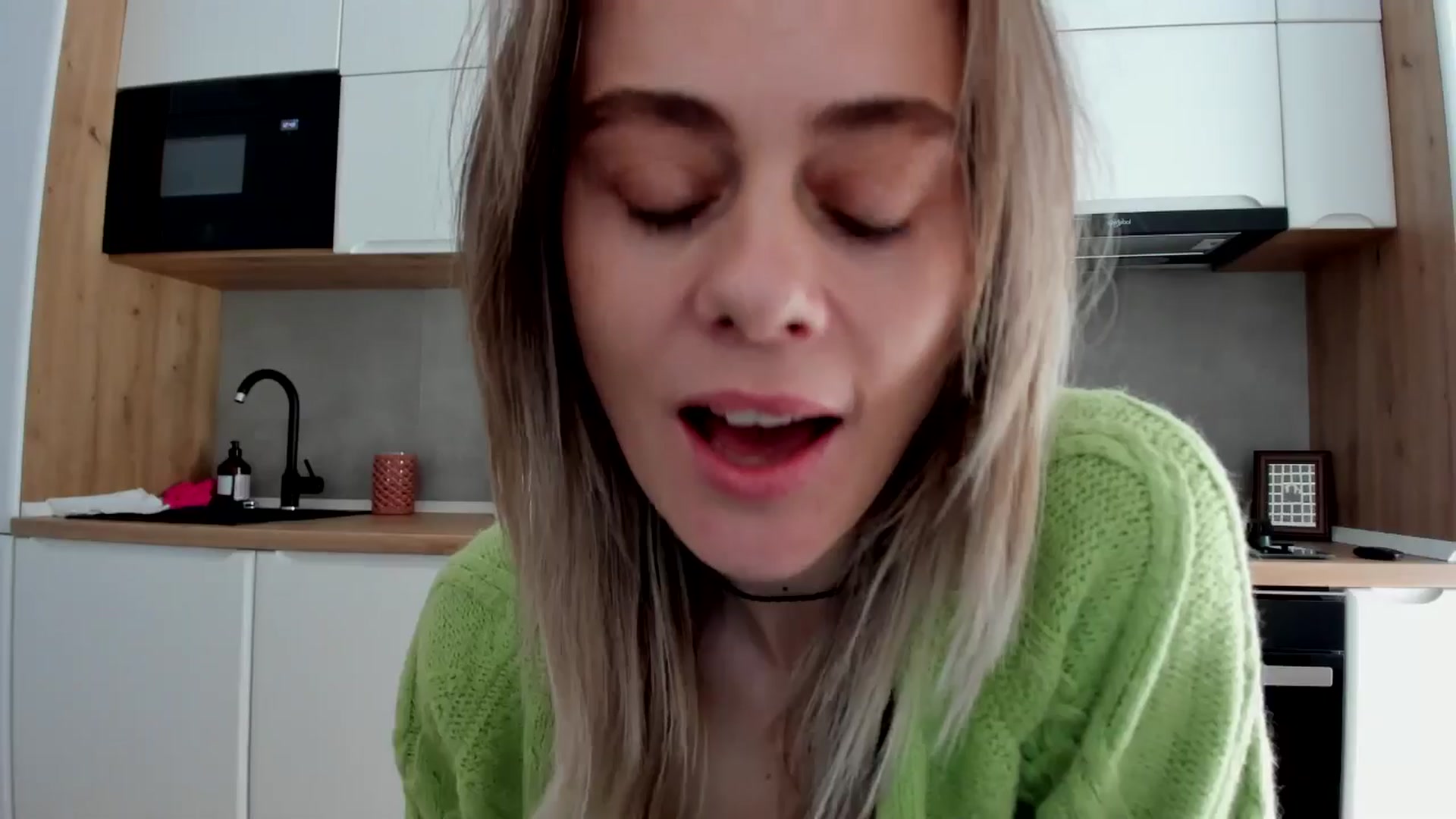 Gallery image thumbnail from DebbyPaige's myfreecams stream on, 03/24/2025, 11:31 image 2 of 20
