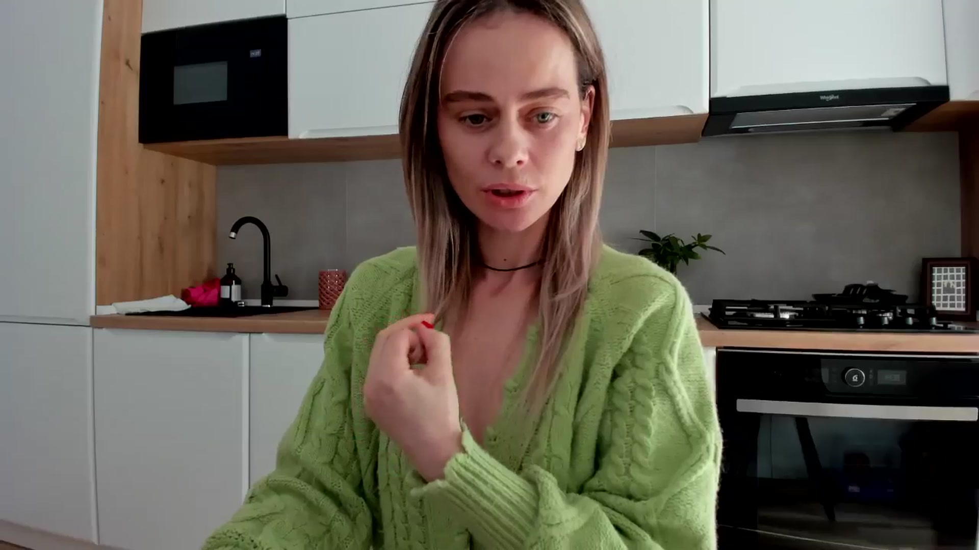 Gallery image thumbnail from DebbyPaige's myfreecams stream on, 03/24/2025, 13:58 image 9 of 20