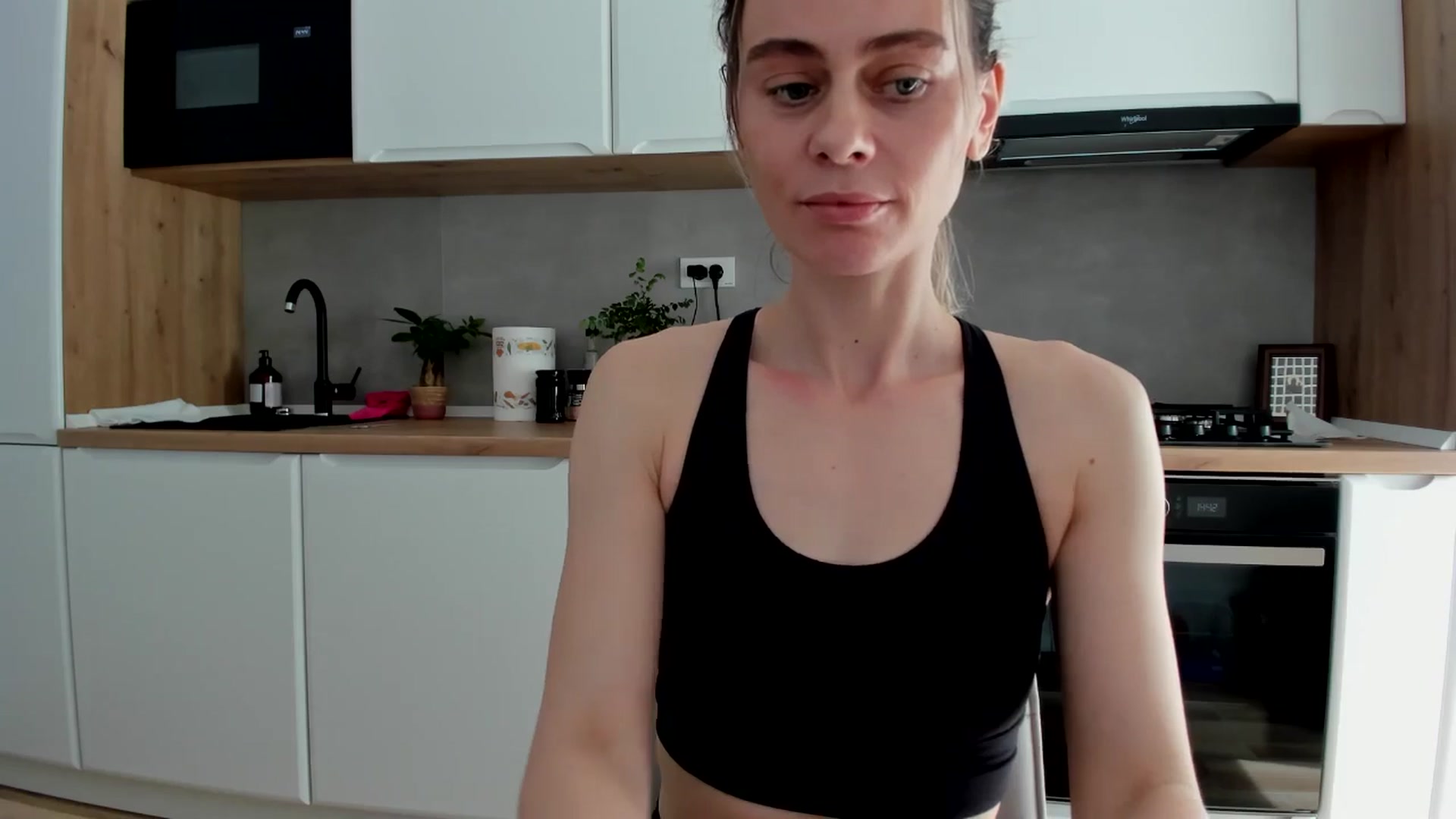 Gallery image thumbnail from DebbyPaige's myfreecams stream on, 03/25/2025, 13:11 image 17 of 20