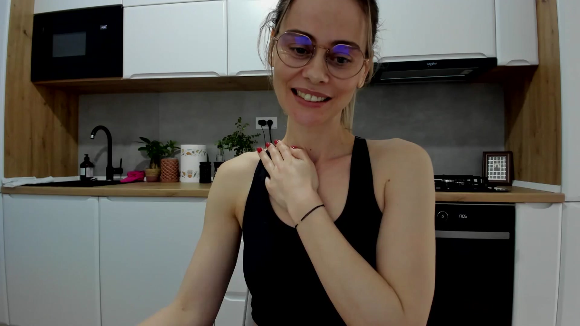 Gallery image thumbnail from DebbyPaige's myfreecams stream on, 03/25/2025, 15:16 image 19 of 20