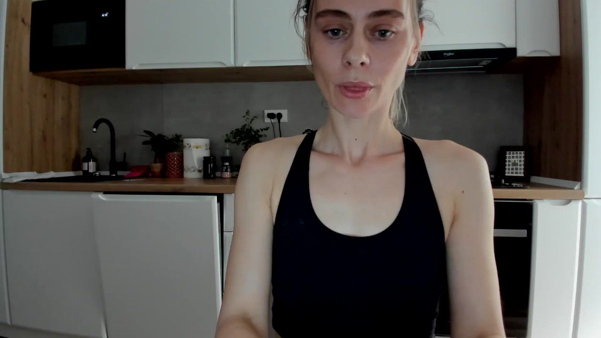 Gallery image thumbnail from DebbyPaige's myfreecams stream on, 03/25/2025, 15:16 image 12 of 20