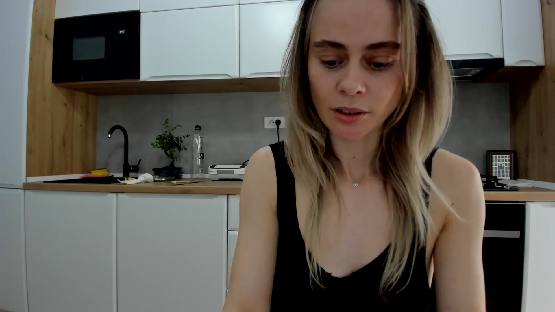 Gallery image thumbnail from DebbyPaige's myfreecams stream on, 04/03/2025, 13:58 image 18 of 20