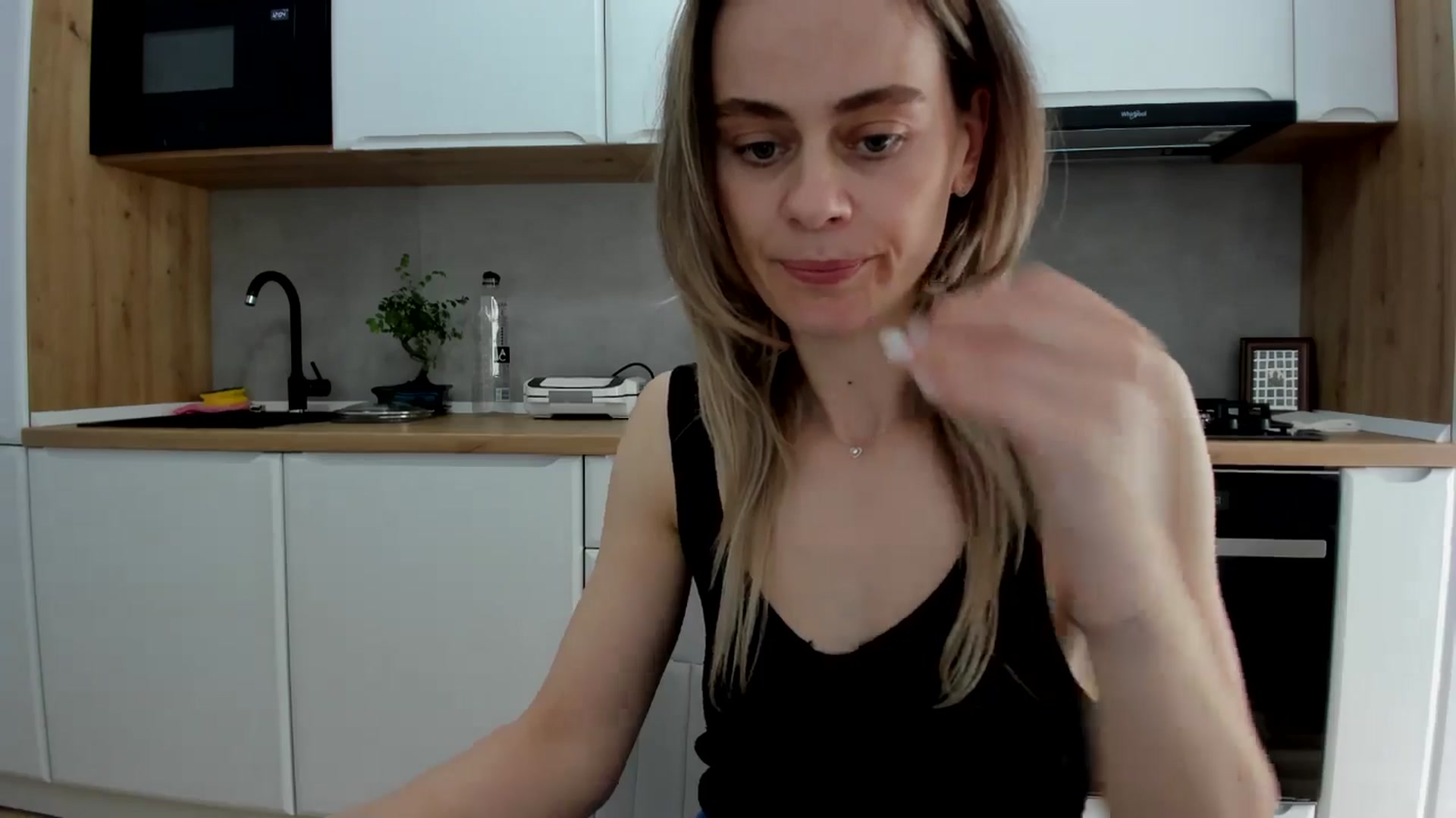 Gallery image thumbnail from DebbyPaige's myfreecams stream on, 04/03/2025, 13:58 image 5 of 20