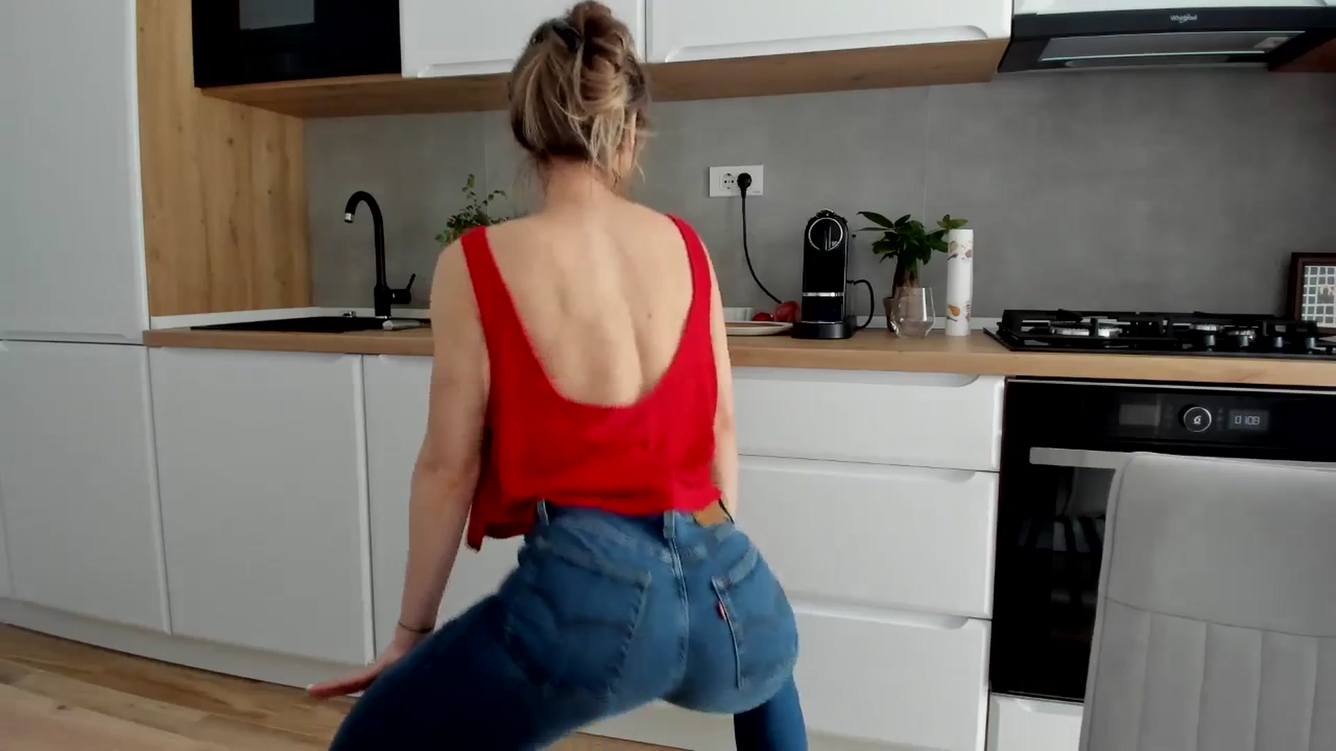 Gallery image thumbnail from DebbyPaige's myfreecams stream on, 04/04/2025, 12:05 image 10 of 20