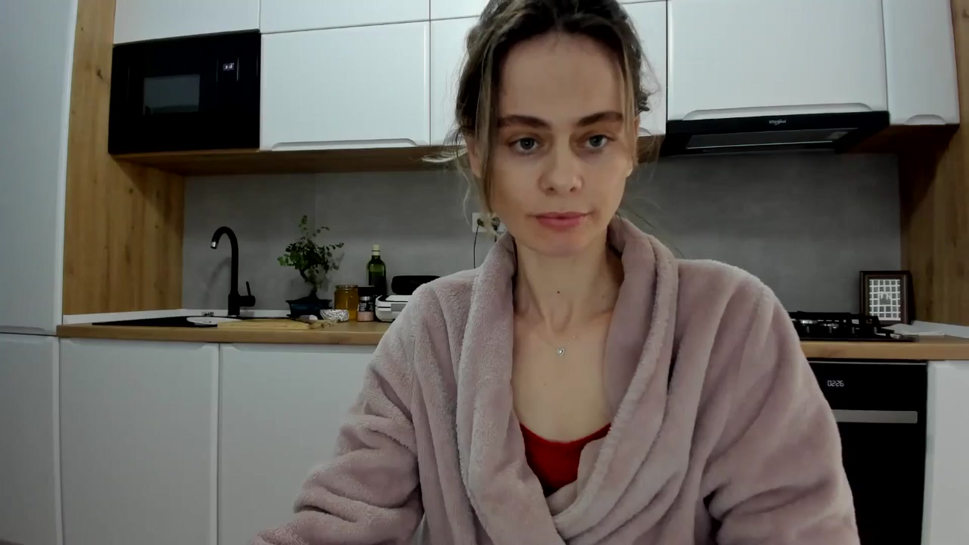 Gallery image thumbnail from DebbyPaige's myfreecams stream on, 04/04/2025, 12:39 image 5 of 20