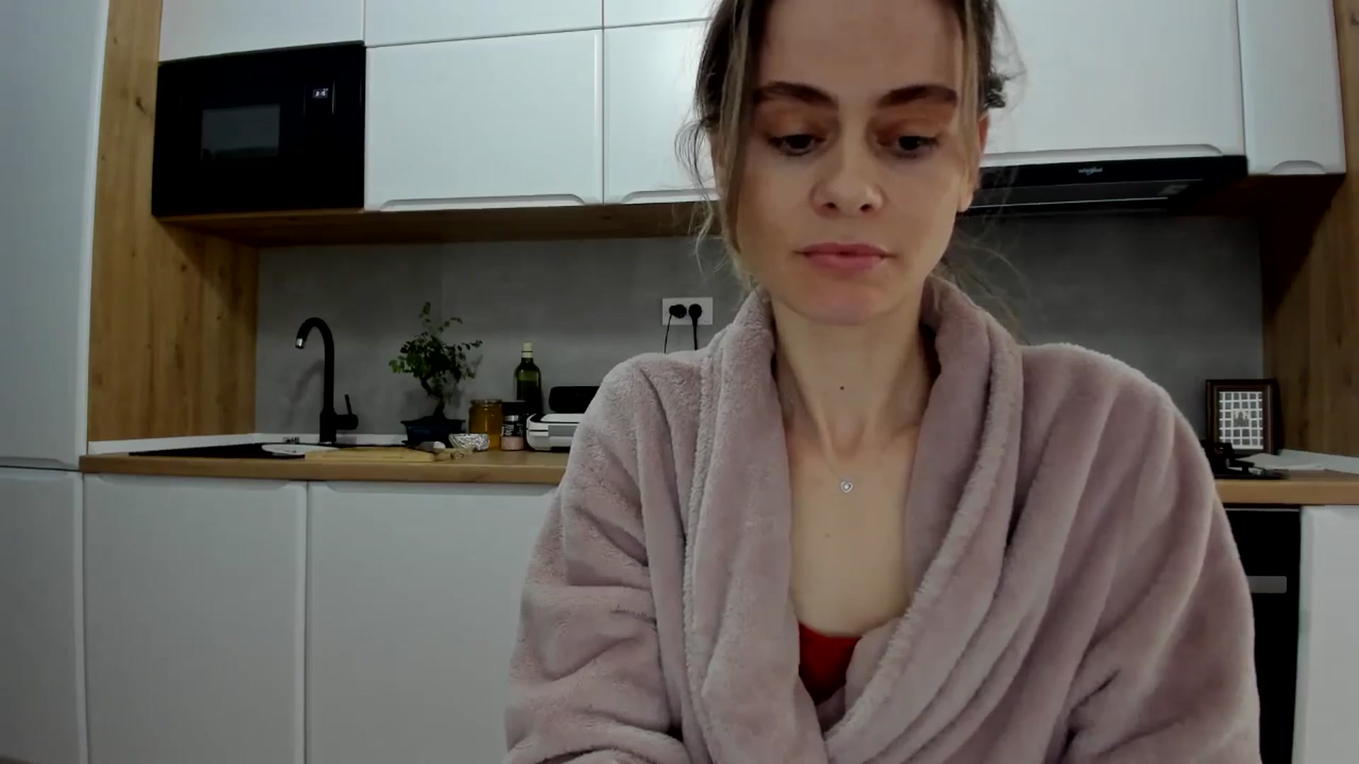Gallery image thumbnail from DebbyPaige's myfreecams stream on, 04/04/2025, 12:39 image 8 of 20