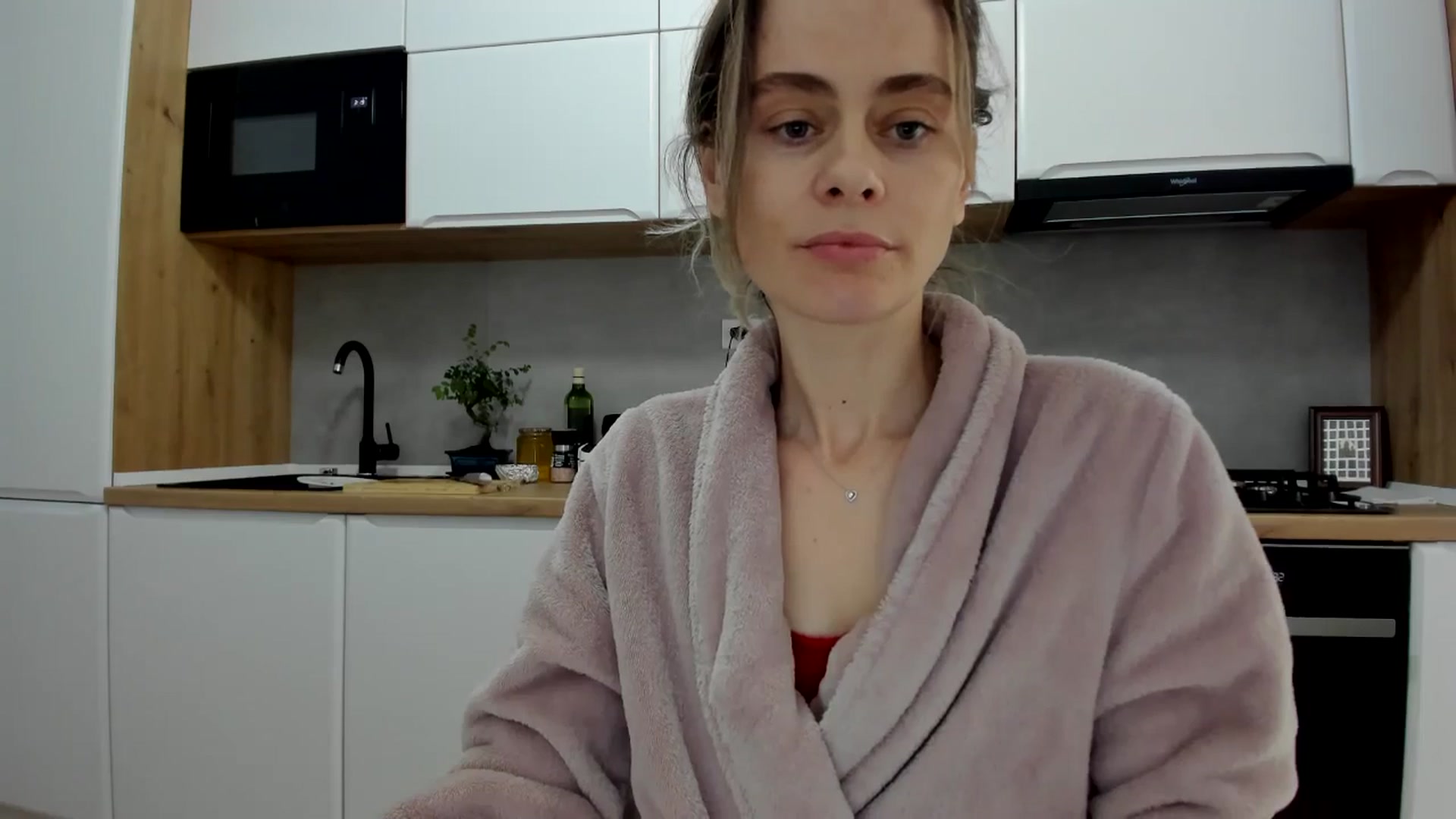 Gallery image thumbnail from DebbyPaige's myfreecams stream on, 04/04/2025, 12:39 image 14 of 20