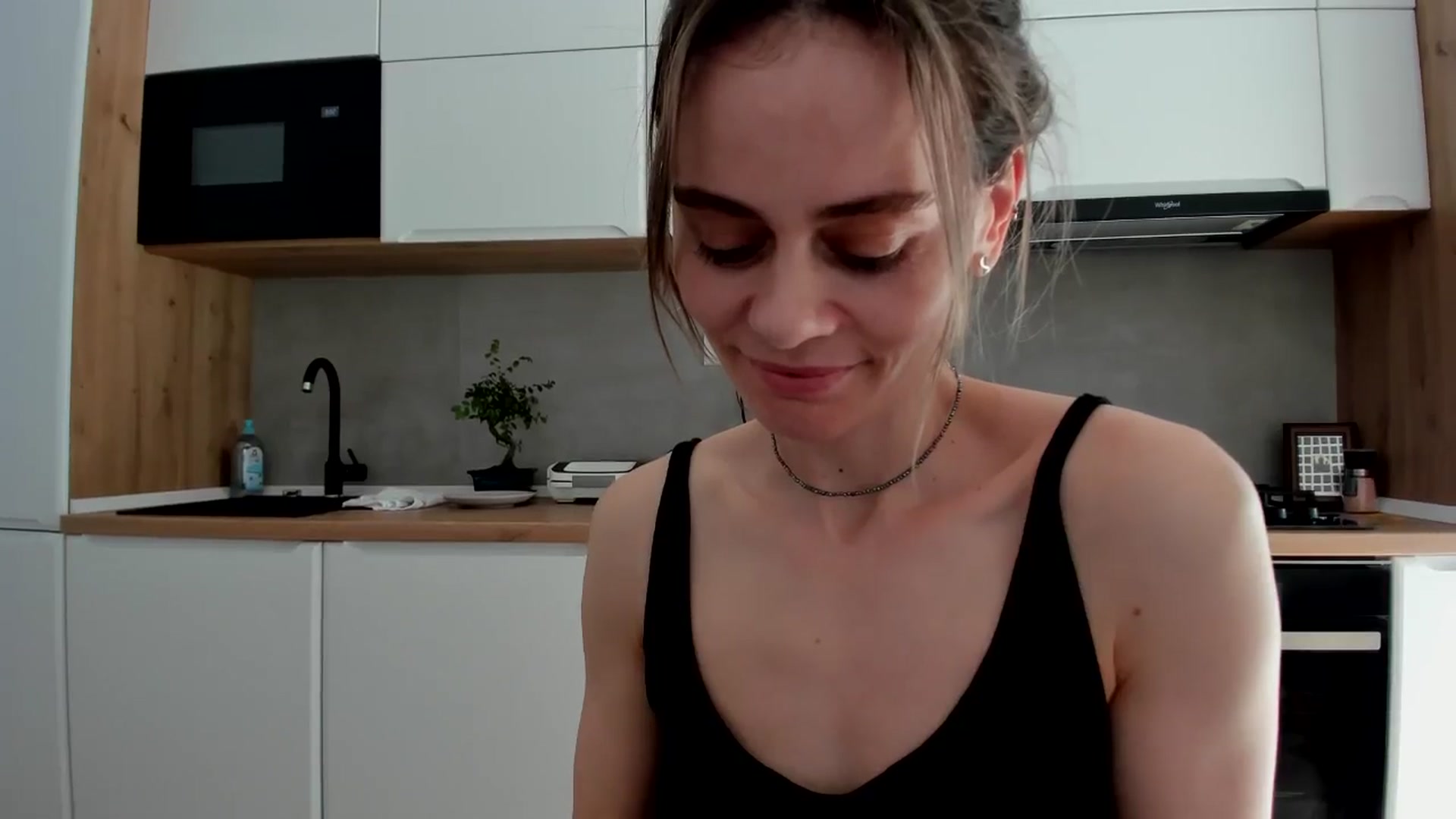 Gallery image thumbnail from DebbyPaige's myfreecams stream on, 04/08/2025, 13:17 image 18 of 20