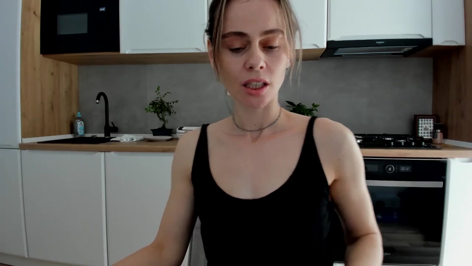 Gallery image thumbnail from DebbyPaige's myfreecams stream on, 04/08/2025, 13:17 image 11 of 20