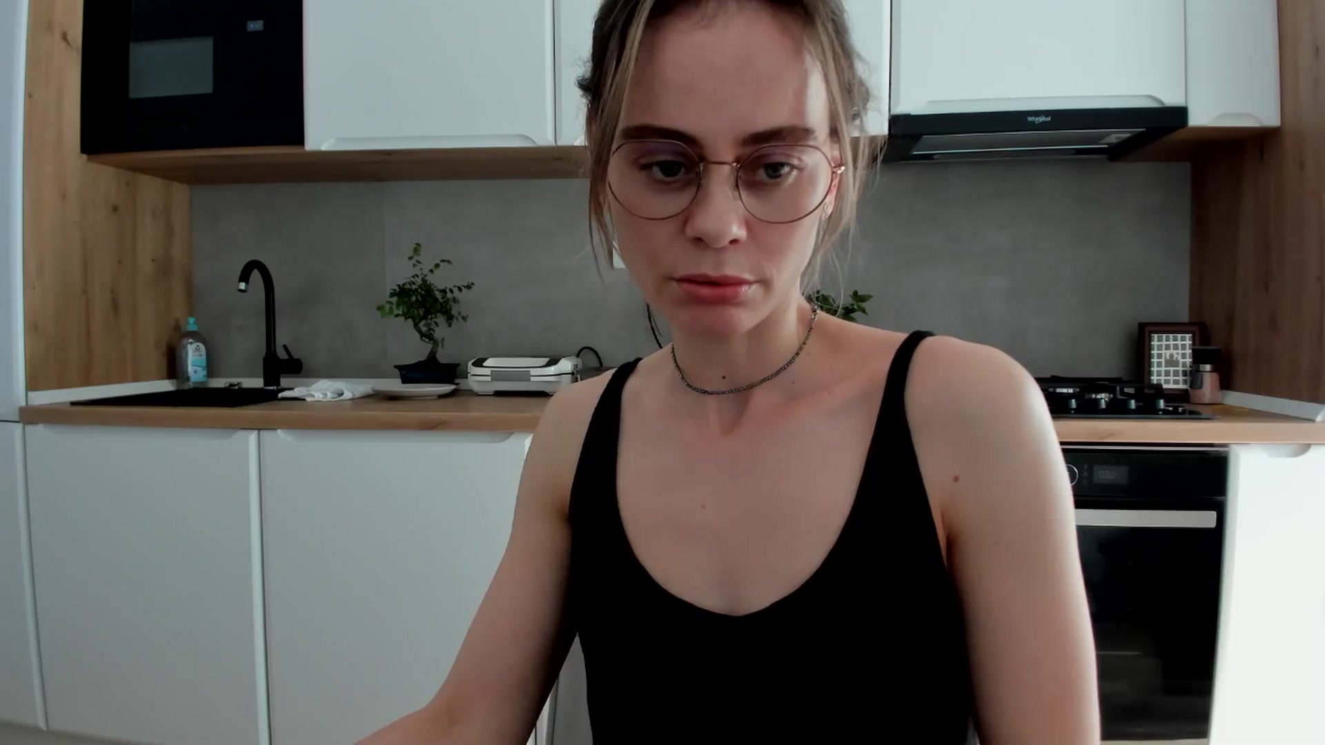 Gallery image thumbnail from DebbyPaige's myfreecams stream on, 04/08/2025, 13:42 image 10 of 20