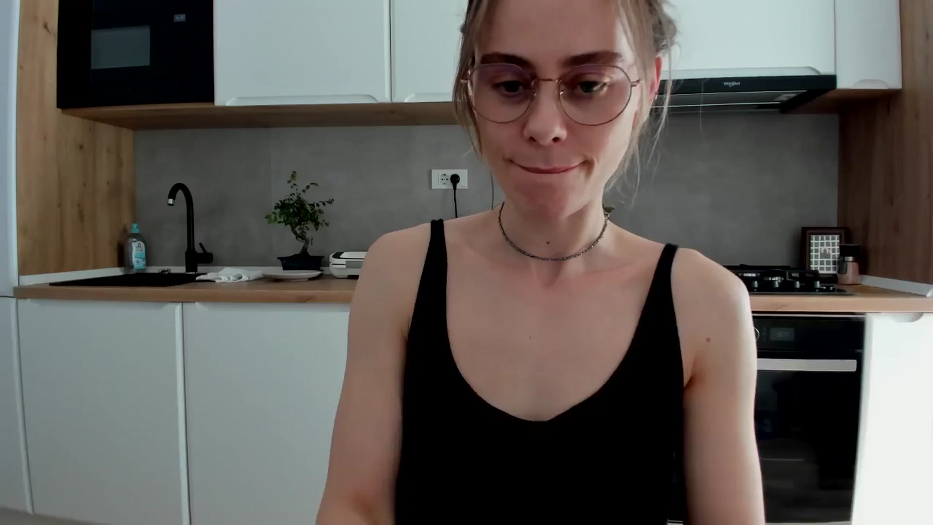 Gallery image thumbnail from DebbyPaige's myfreecams stream on, 04/08/2025, 13:42 image 12 of 20