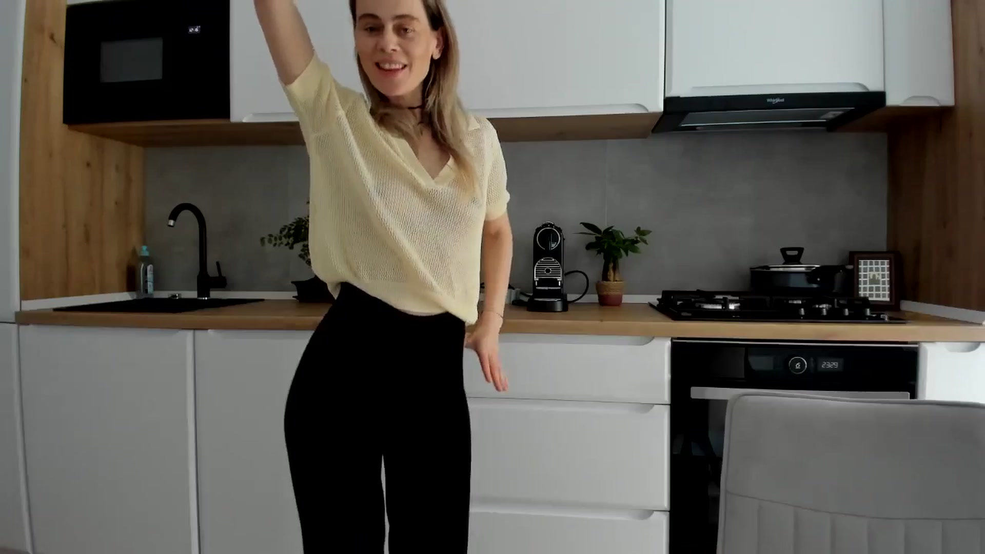 Gallery image thumbnail from DebbyPaige's myfreecams stream on, 04/09/2025, 10:38 image 16 of 20
