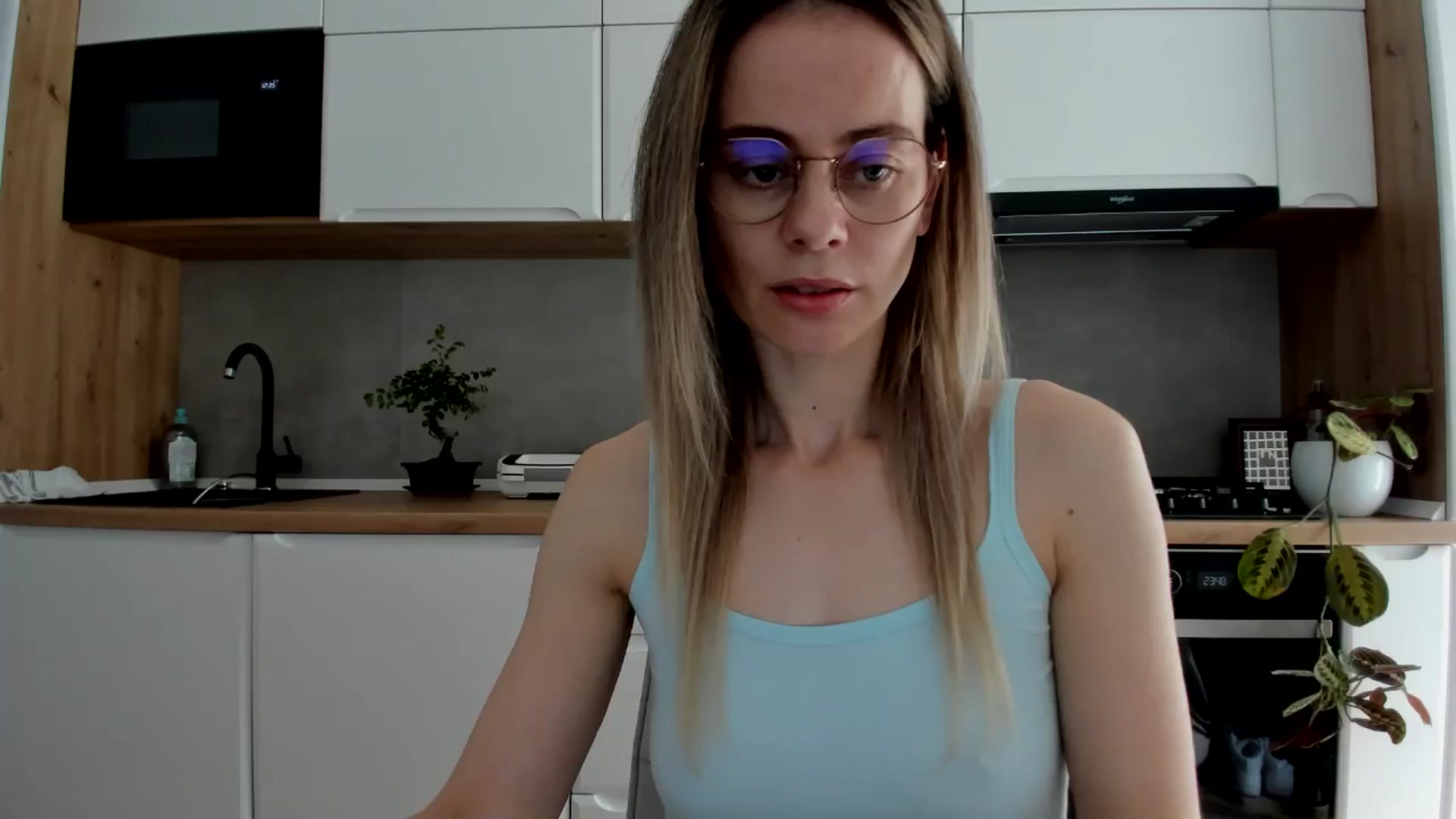 Gallery image thumbnail from DebbyPaige's myfreecams stream on, 04/11/2025, 11:09 image 5 of 20