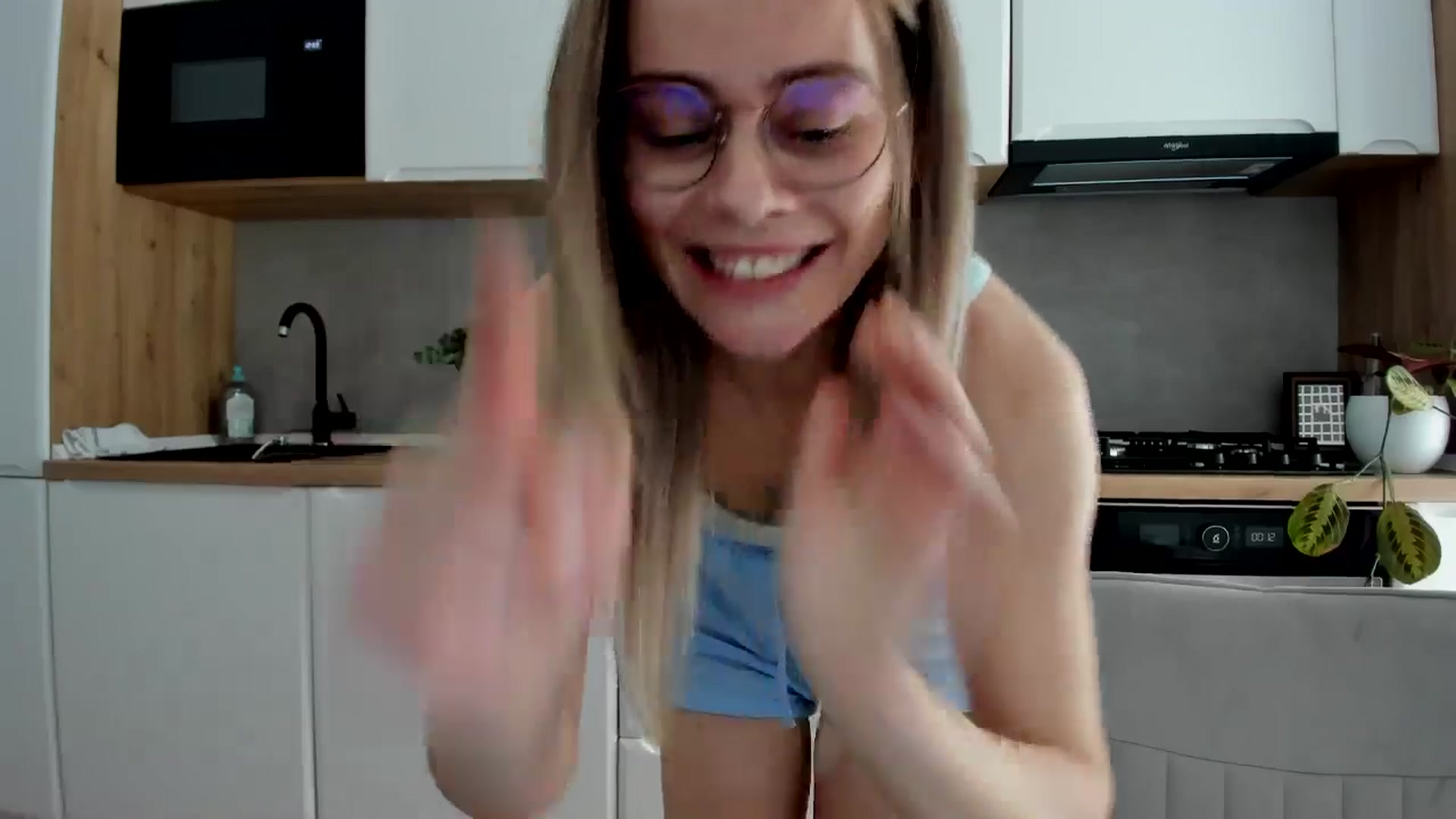 Gallery image thumbnail from DebbyPaige's myfreecams stream on, 04/11/2025, 11:09 image 10 of 20