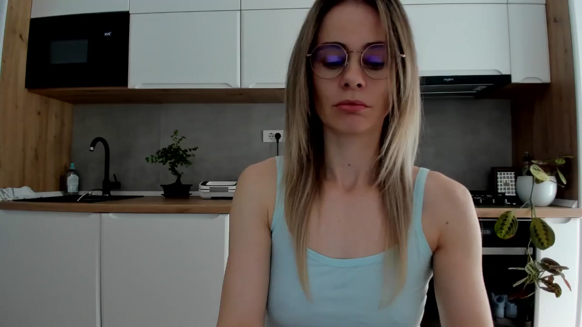 Gallery image thumbnail from DebbyPaige's myfreecams stream on, 04/11/2025, 11:09 image 3 of 20