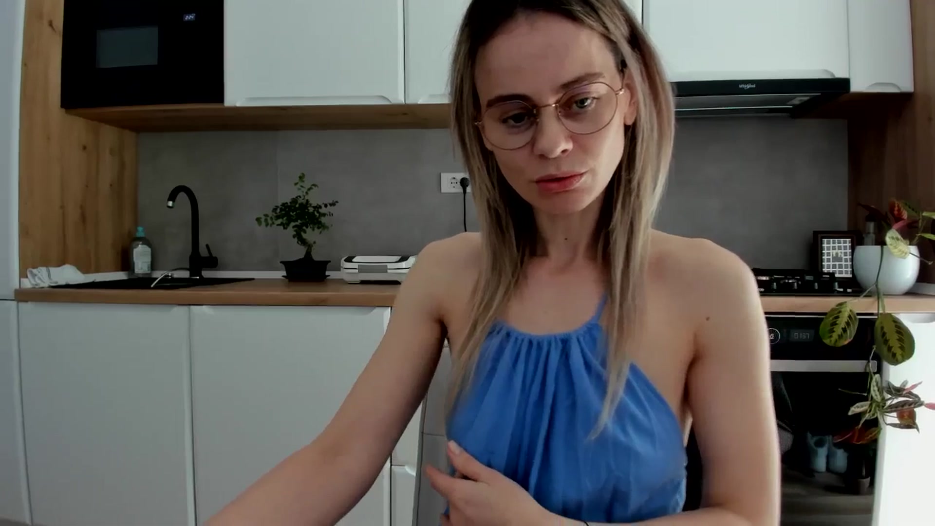 Gallery image thumbnail from DebbyPaige's myfreecams stream on, 04/11/2025, 11:47 image 12 of 20