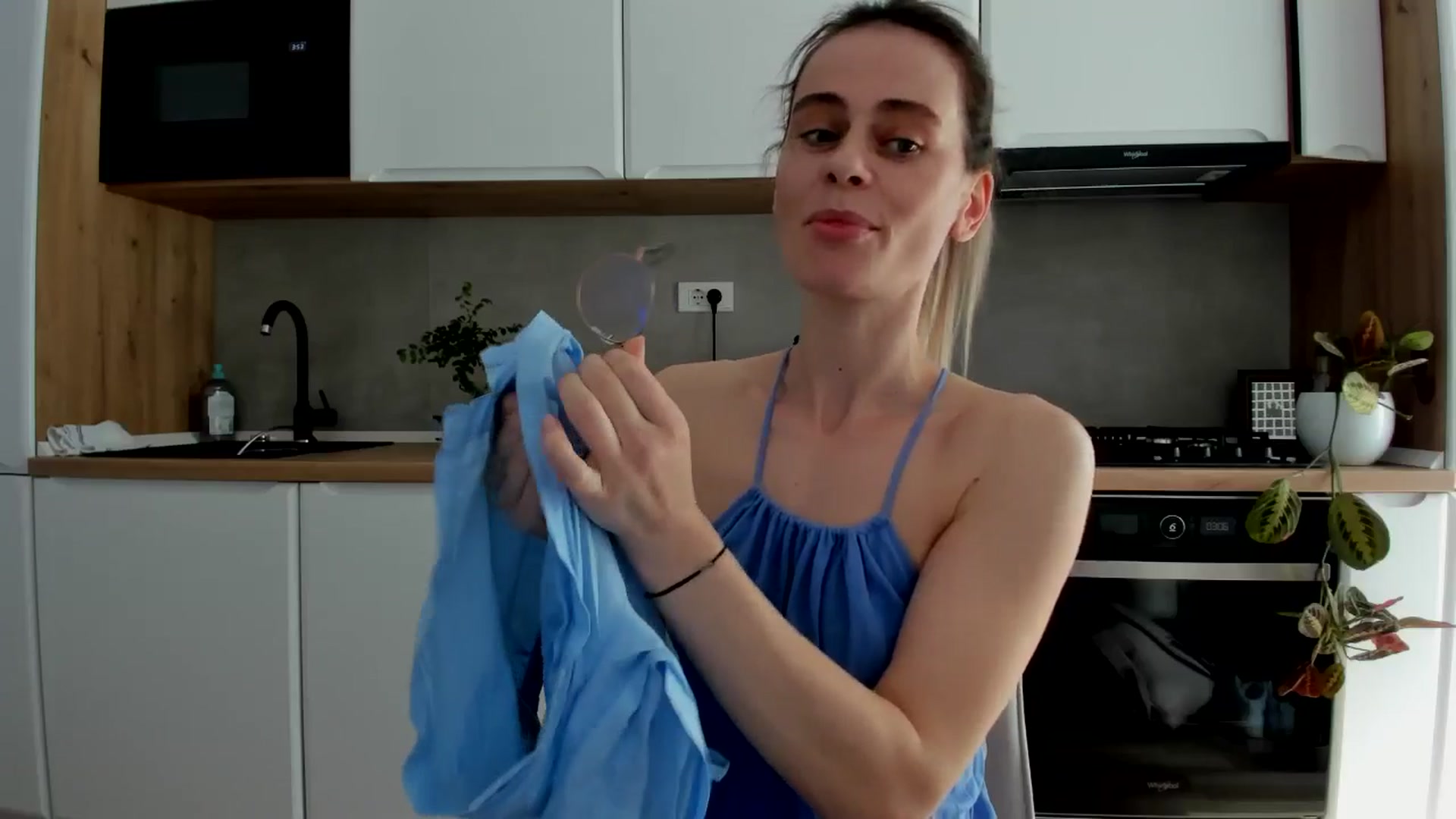 Gallery image thumbnail from DebbyPaige's myfreecams stream on, 04/11/2025, 14:01 image 11 of 20