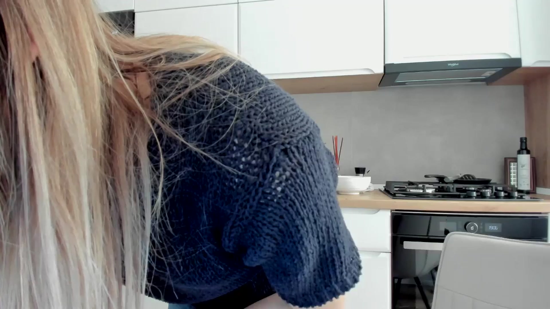 Gallery image thumbnail from DebbyPaige's myfreecams stream on, 04/18/2025, 17:19 image 9 of 20